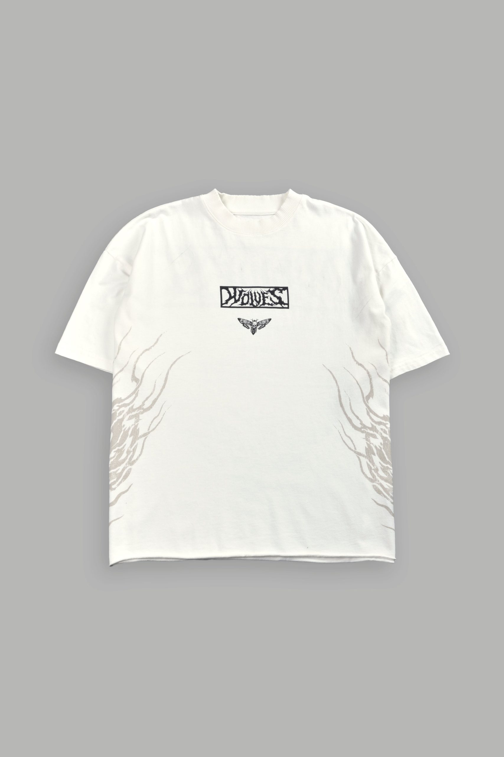 Death's-Head Grunge Mid Length Raw Hem Tee in Cream - Image 3