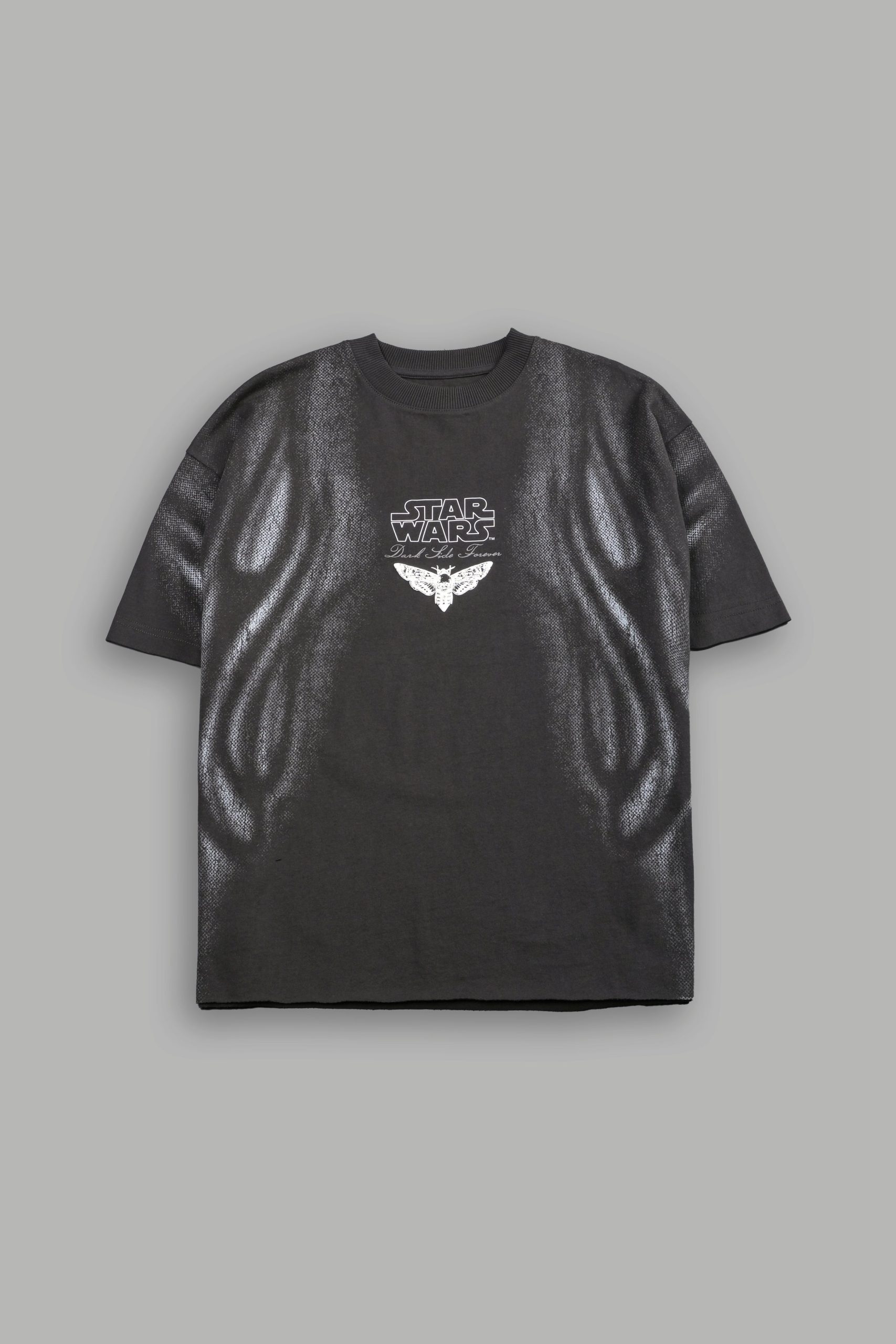 Dark Flame Grunge Mid Length Raw Hem Tee in Wolf Gray