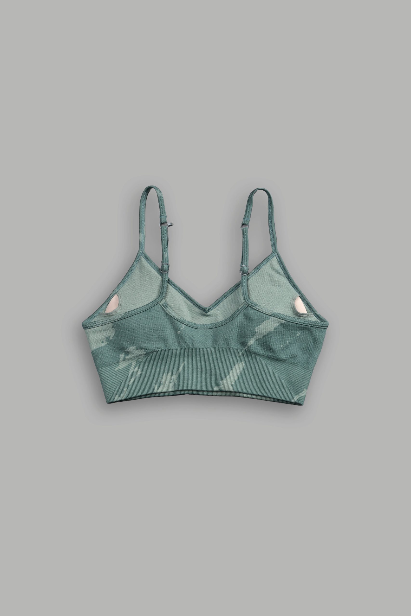 Single Wolf Everson Seamless Huxley Bra in Hunter Green Native Camo - Image 4