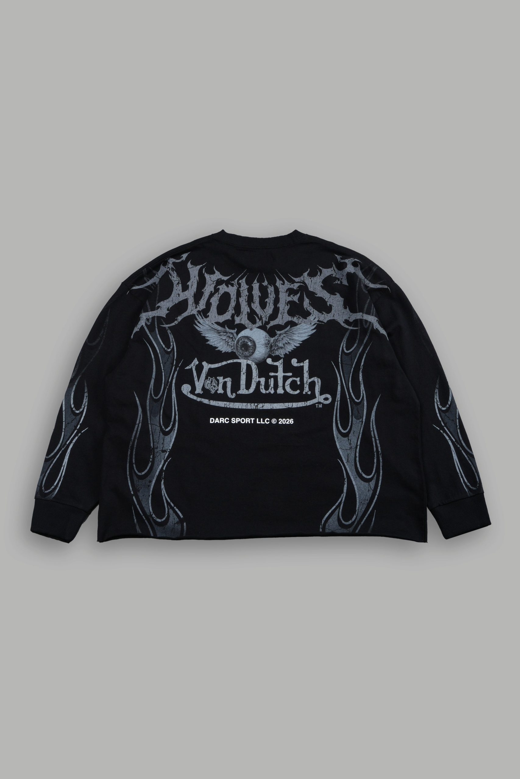 Take-Off Grunge Mid-Length Raw Hem LS Tee in Black