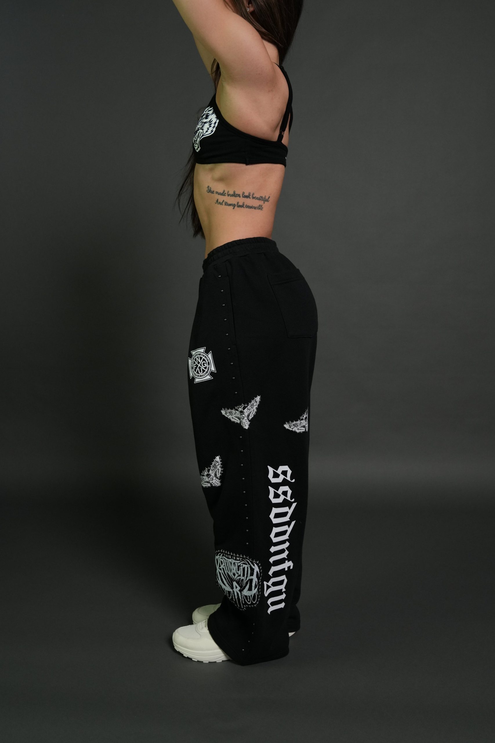Give it Your All Yara Pleated Sweat Pants in Black - Image 2