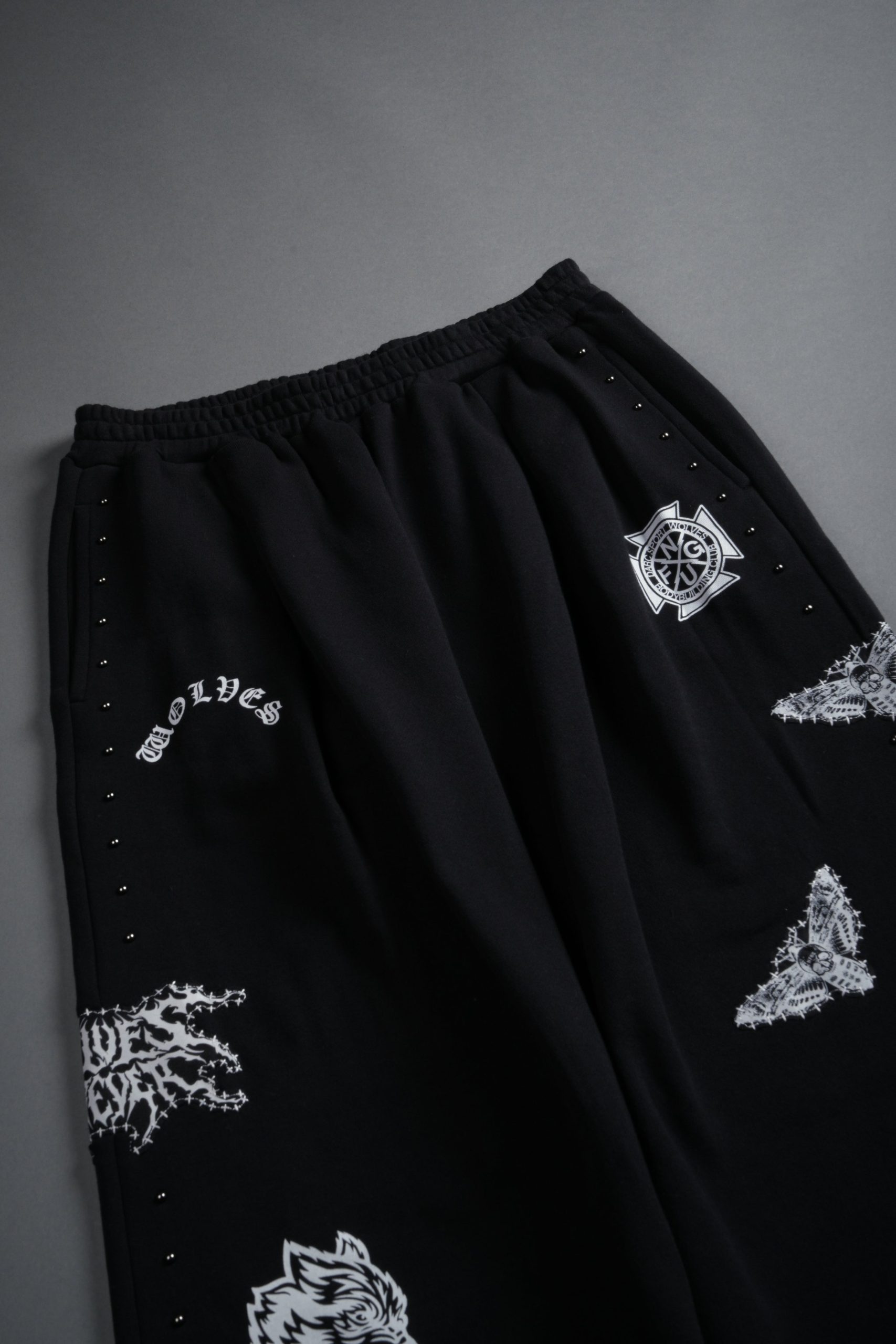 Give it Your All Yara Pleated Sweat Pants in Black - Image 10