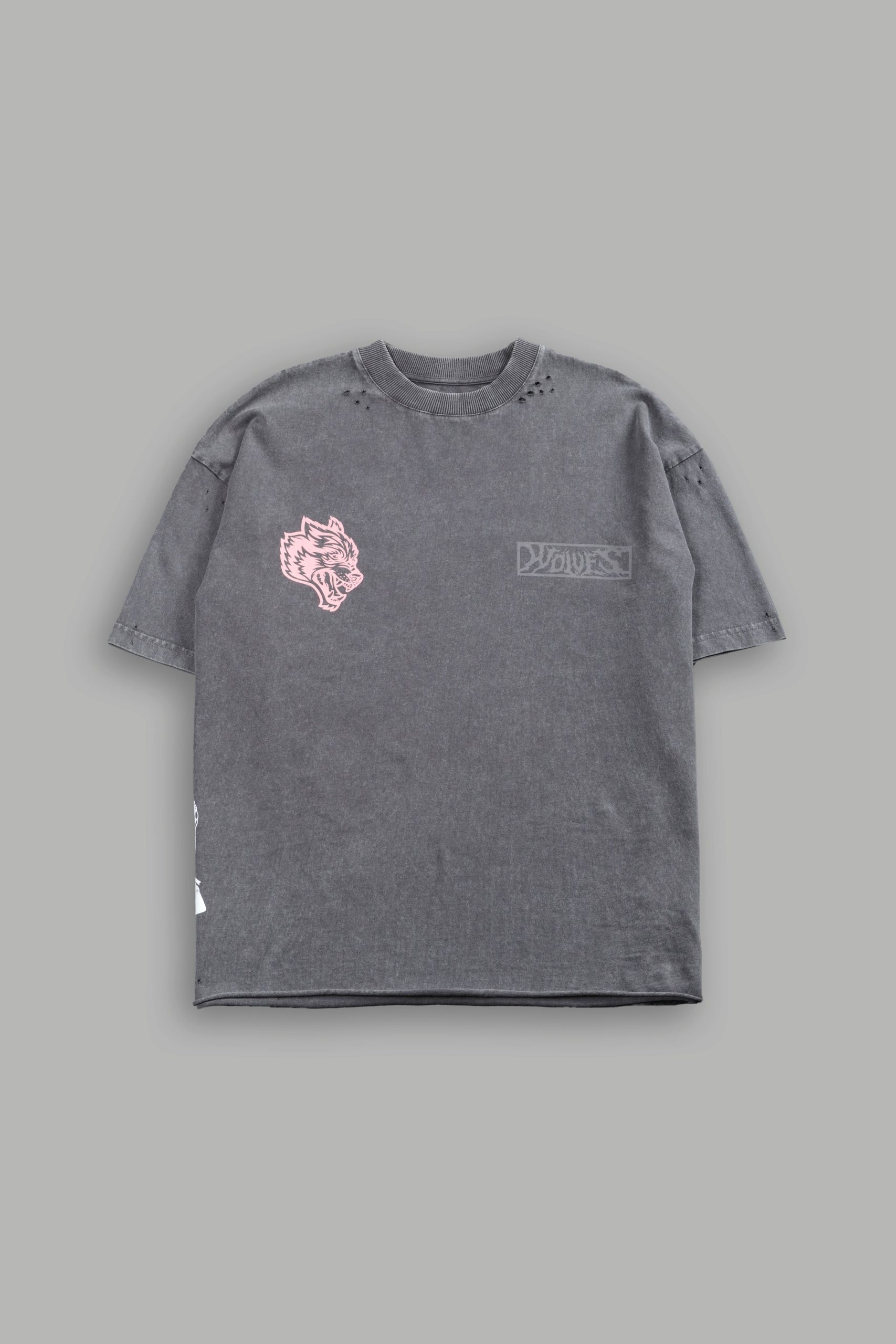 Wolves Valor Distressed Grunge Mid Length Raw Hem Tee in Slate Gray - Image 3