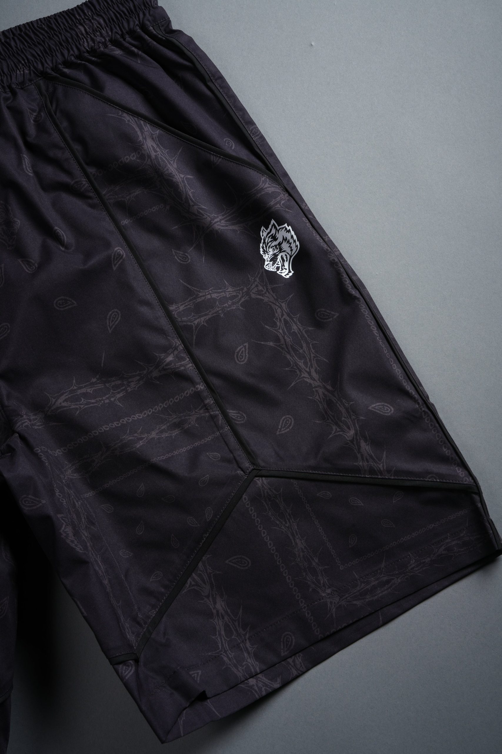 Dual Mens Quinn Track Shorts in Black Thorn Paisley - Image 8