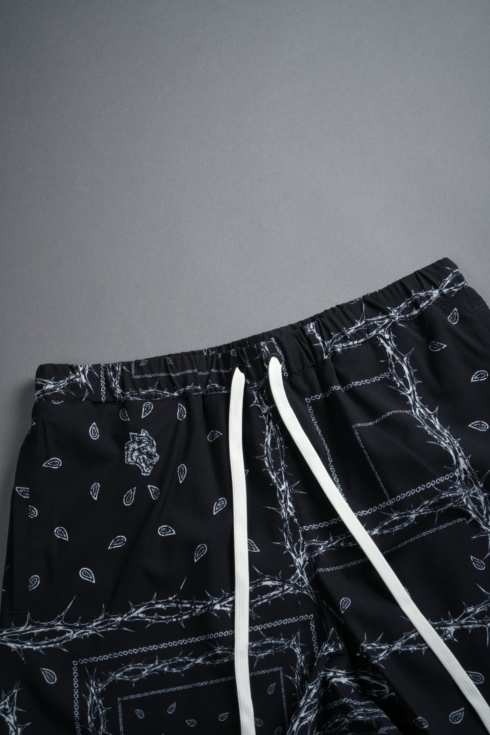 Dual Compression Shorts in Black/White Thorn Paisley - Image 7