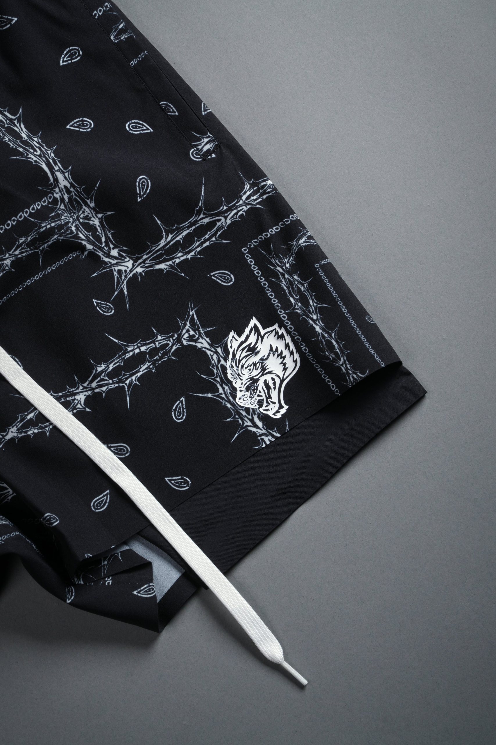 Dual Compression Shorts in Black/White Thorn Paisley - Image 9