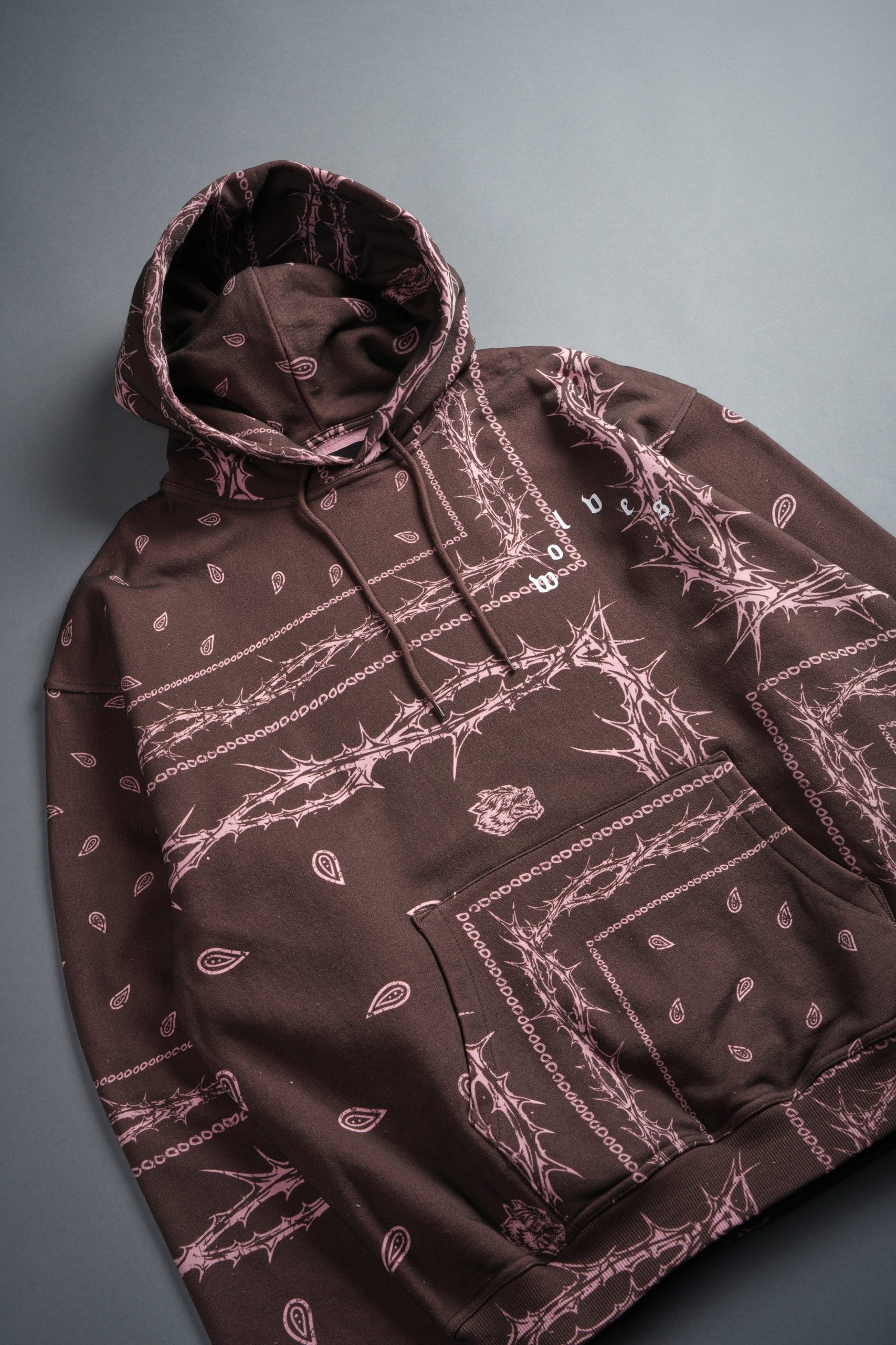 Wolves Pyramid Bishop Hoodie in Desert Dust Thorn Paisley - Image 5