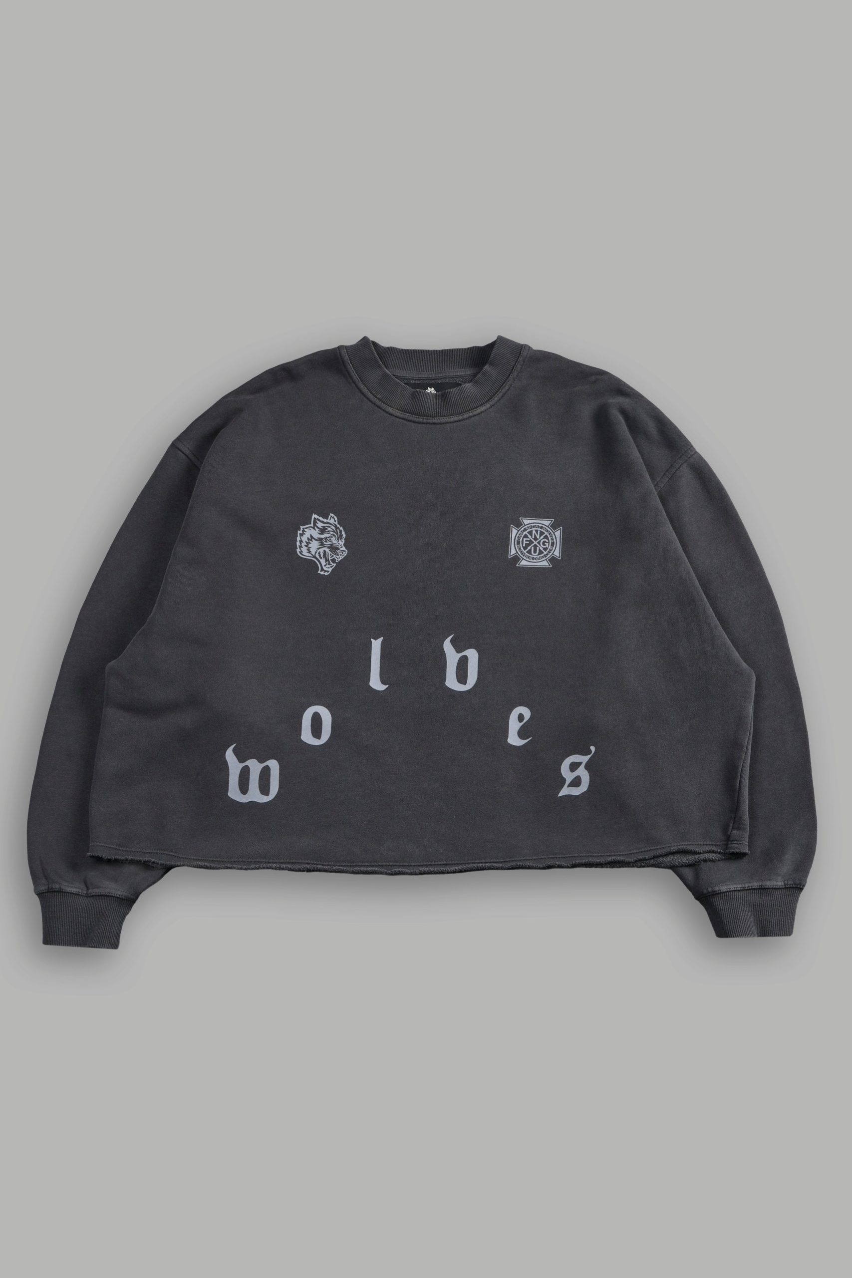 Pyramid Wolves Raw Hem Box Cut Crewneck in Wolf Gray