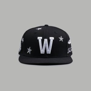 Guidance Fitted Hat in Black
