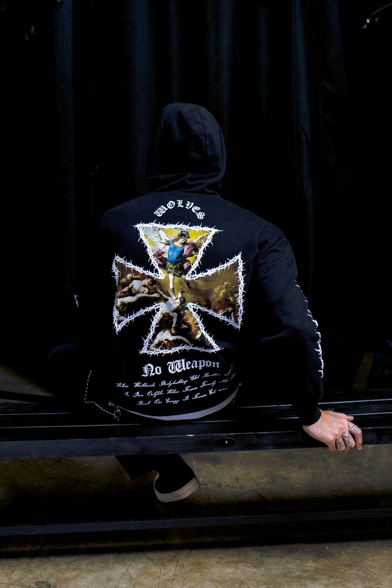 Ascend Distressed Grunge Mid Length Raw Hem Zip Hoodie in Black - Image 9