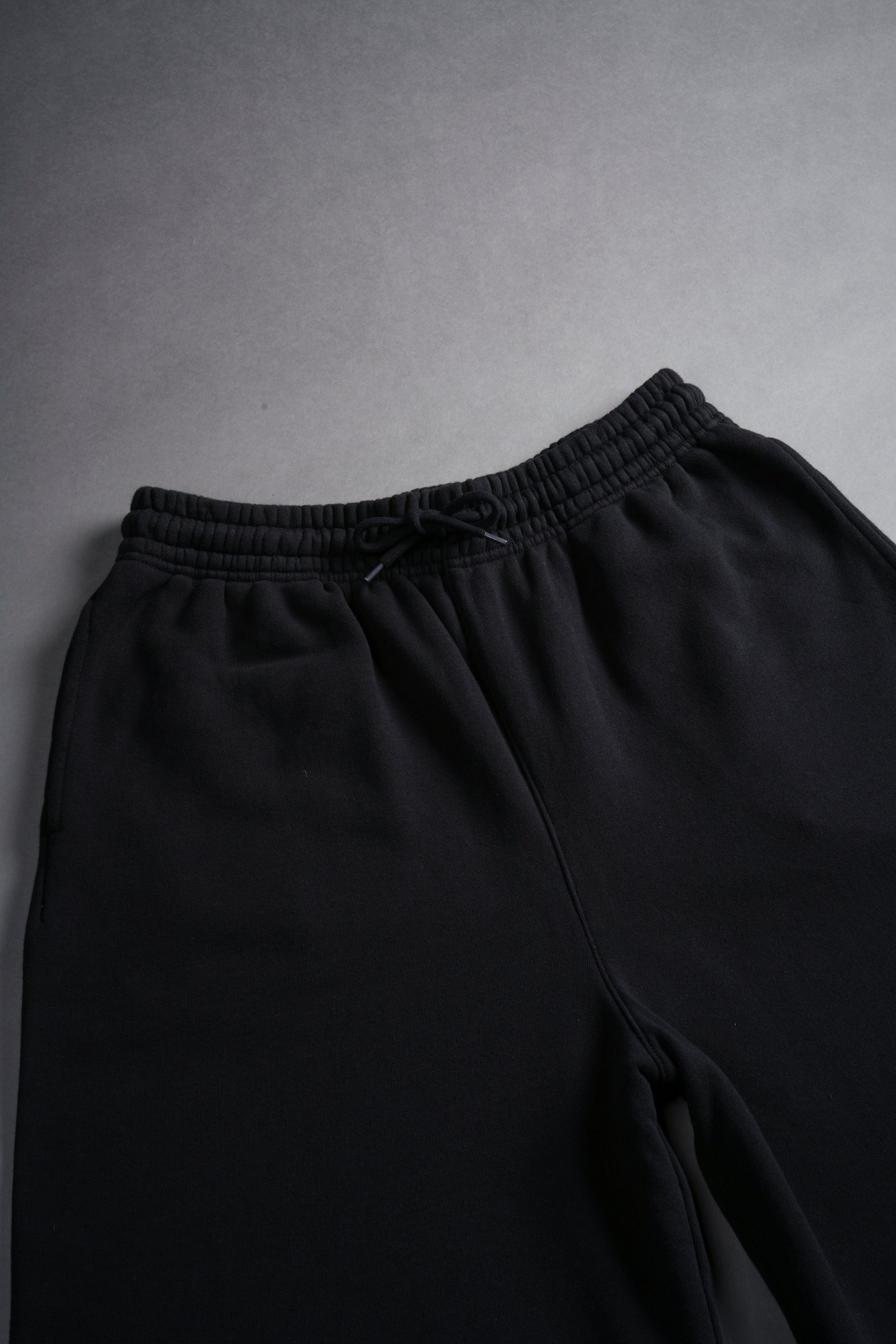 Dual Oversized Osiris Sweat Shorts in Black - Image 6