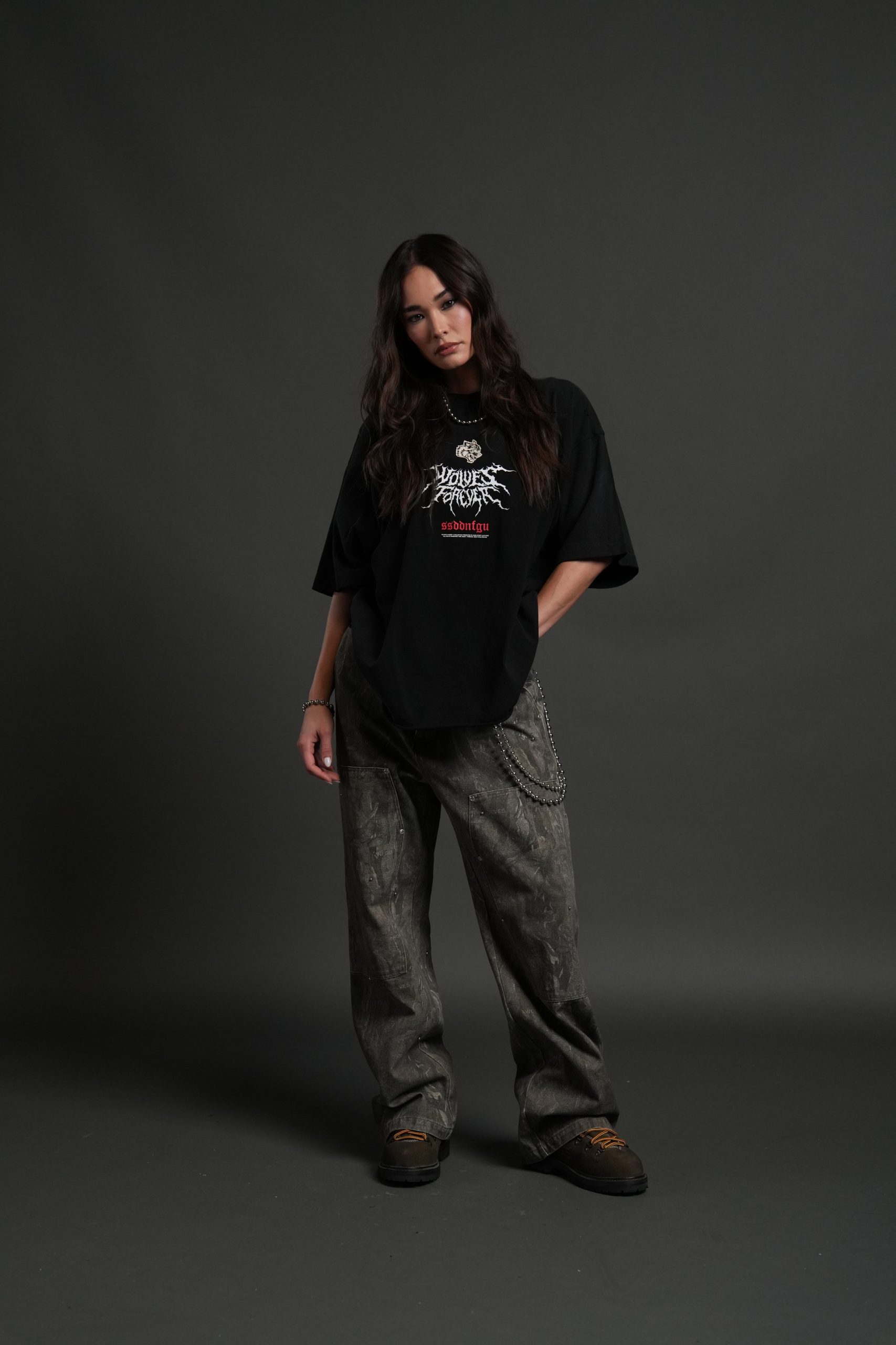Mori Rose Distressed Grunge Tee in Black Drift Wash - Image 11