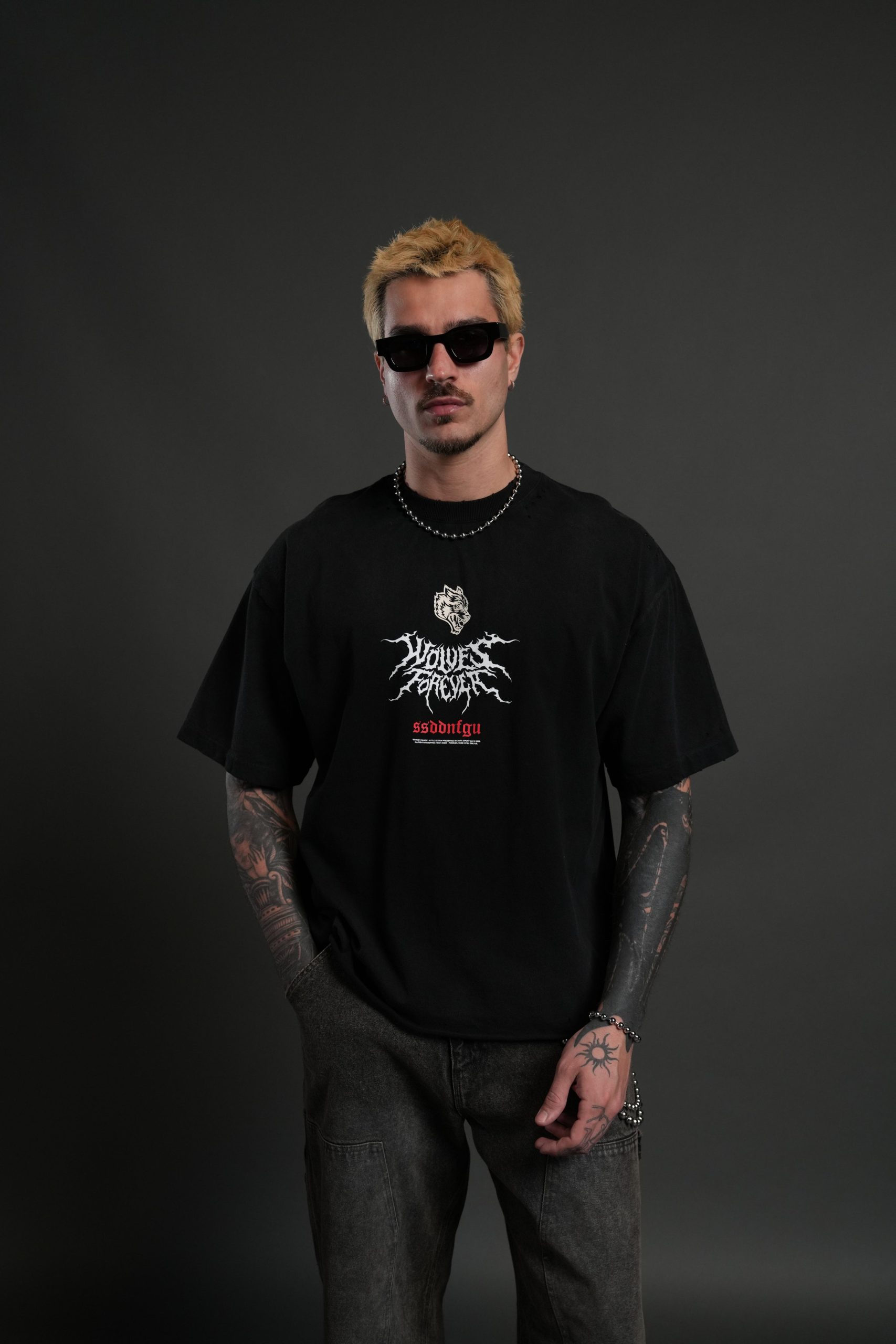 Mori Rose Distressed Grunge Tee in Black Drift Wash - Image 2