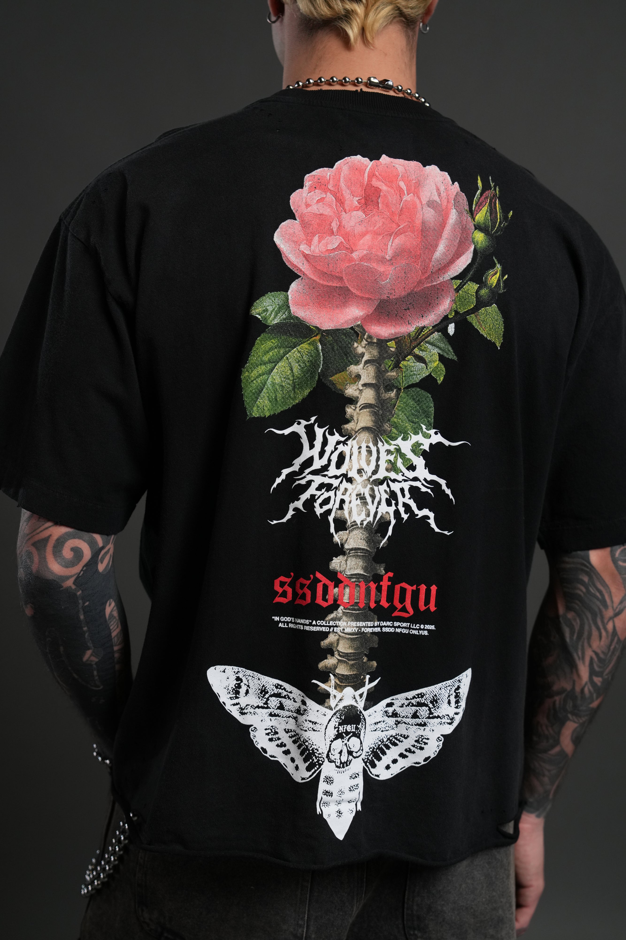 Mori Rose Distressed Grunge Tee in Black Drift Wash - Image 8