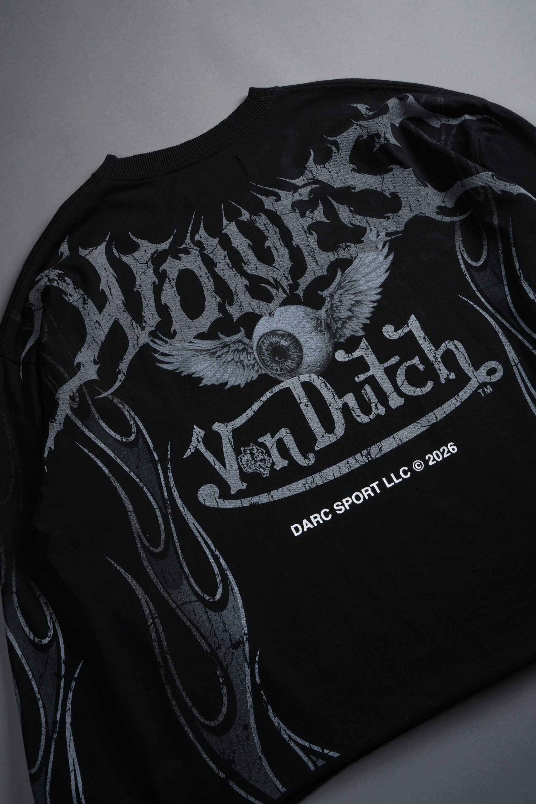 Take-Off Grunge Mid-Length Raw Hem LS Tee in Black - Image 9