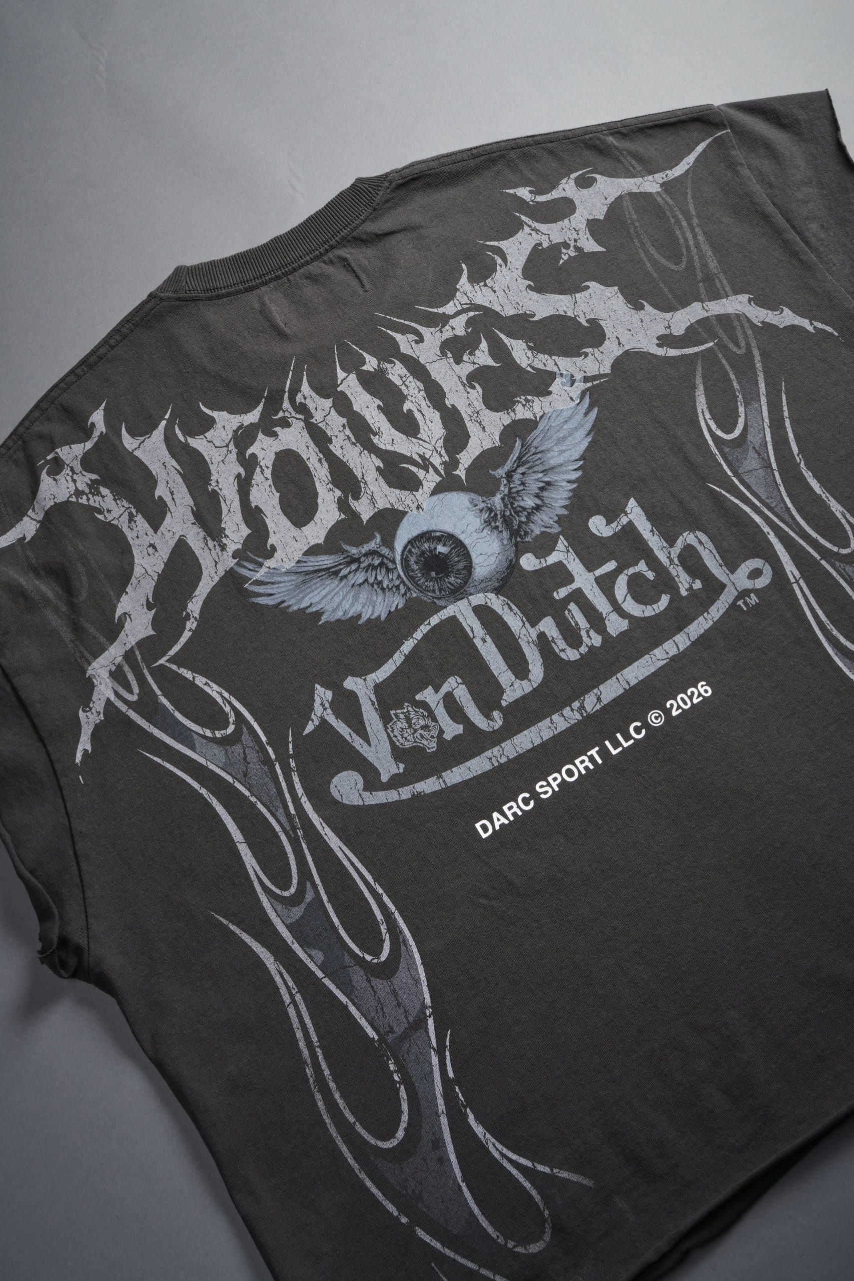 Take-Off Grunge Cut-Off Mid-Length Raw Hem Tee in Wolf Gray - Image 9