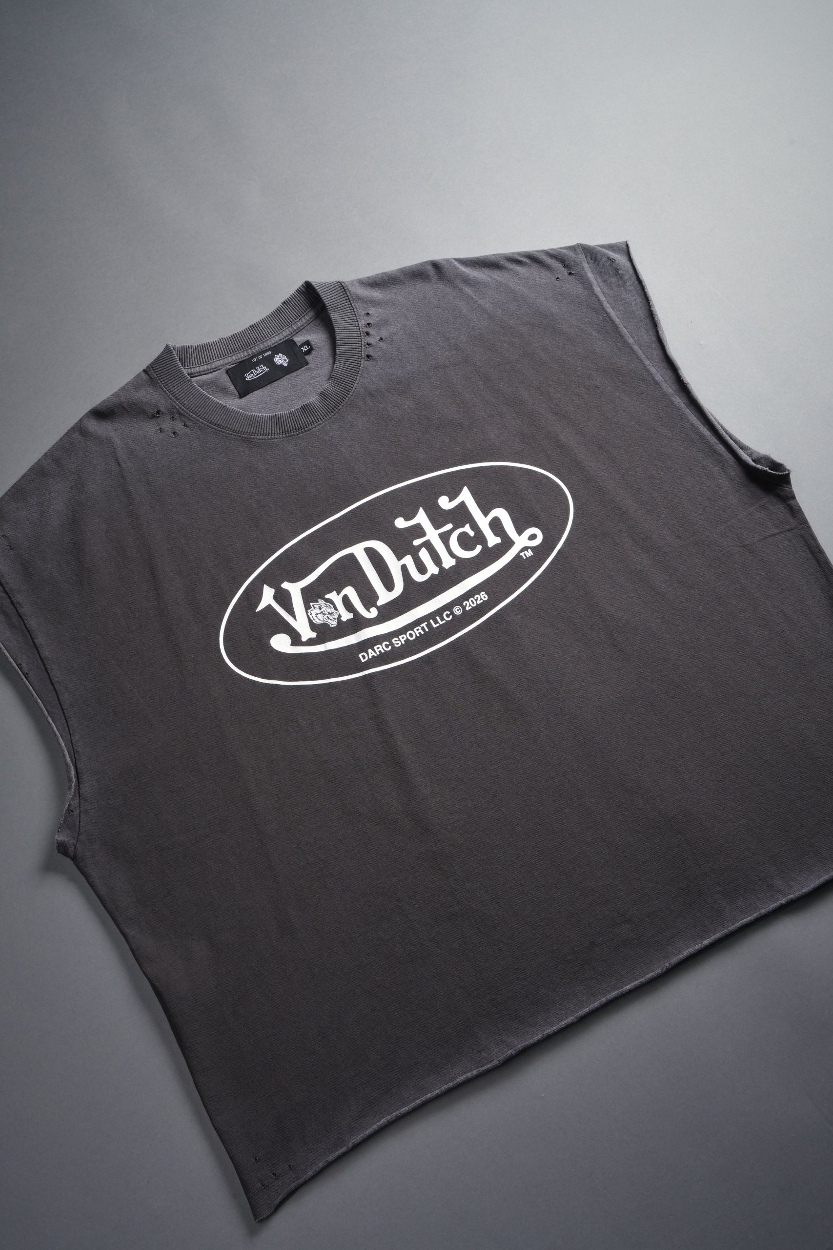 DSVD Legacy Distressed Grunge Cut-Off Mid-Length Raw Hem Tee in Wolf Gray - Image 9
