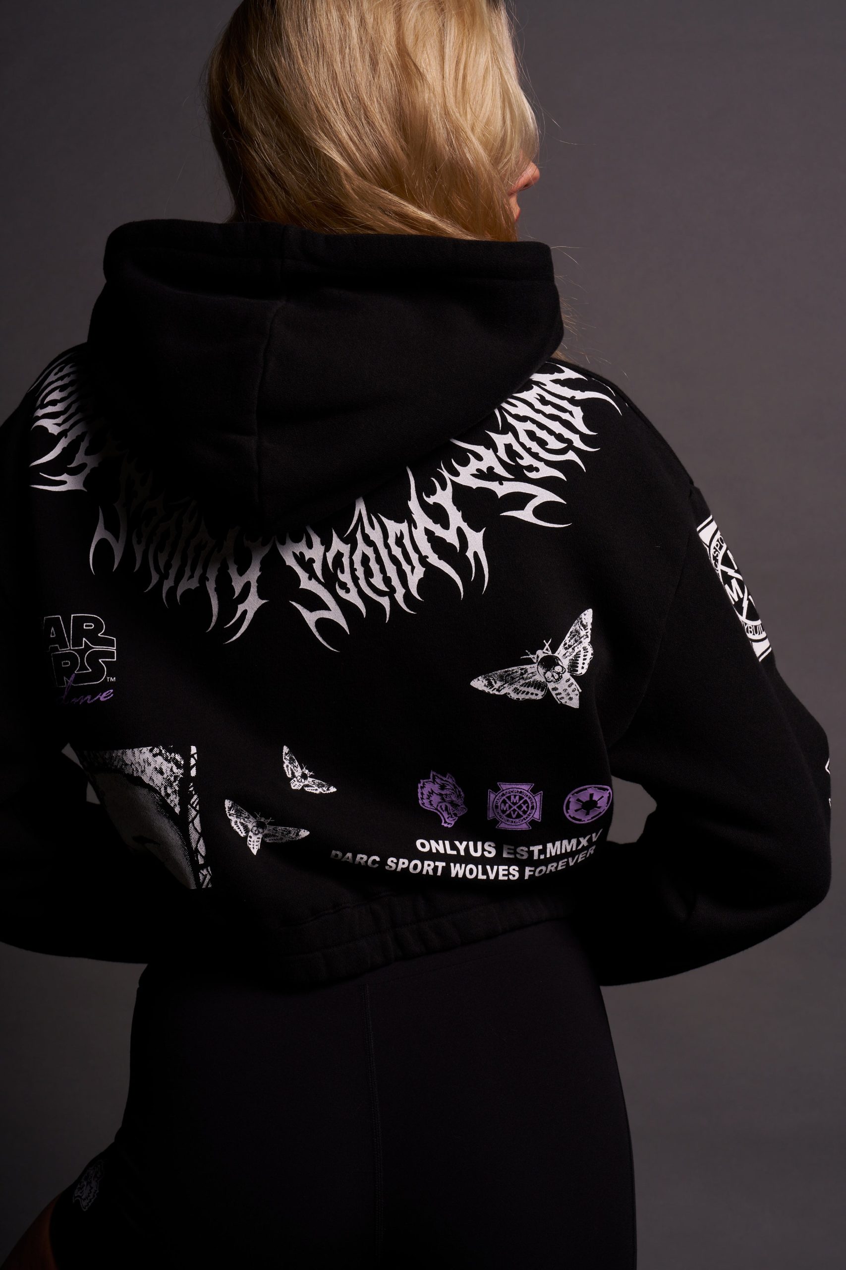 The Power Of The Dark Side Padme Chambers (Cropped) Zip Hoodie in Black - Image 10