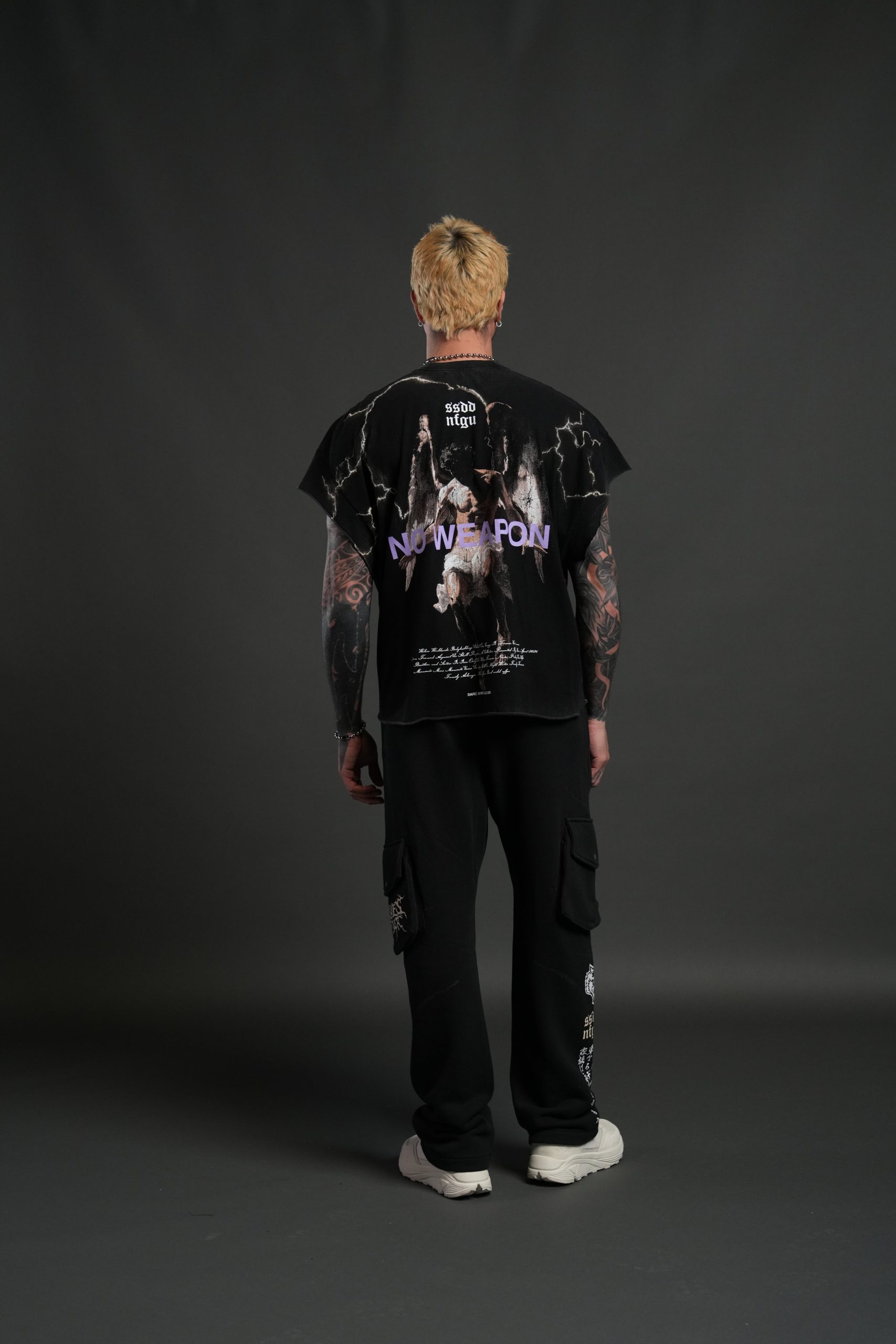 Fallen Angel Grunge Cut-Off Tee in Black - Image 6