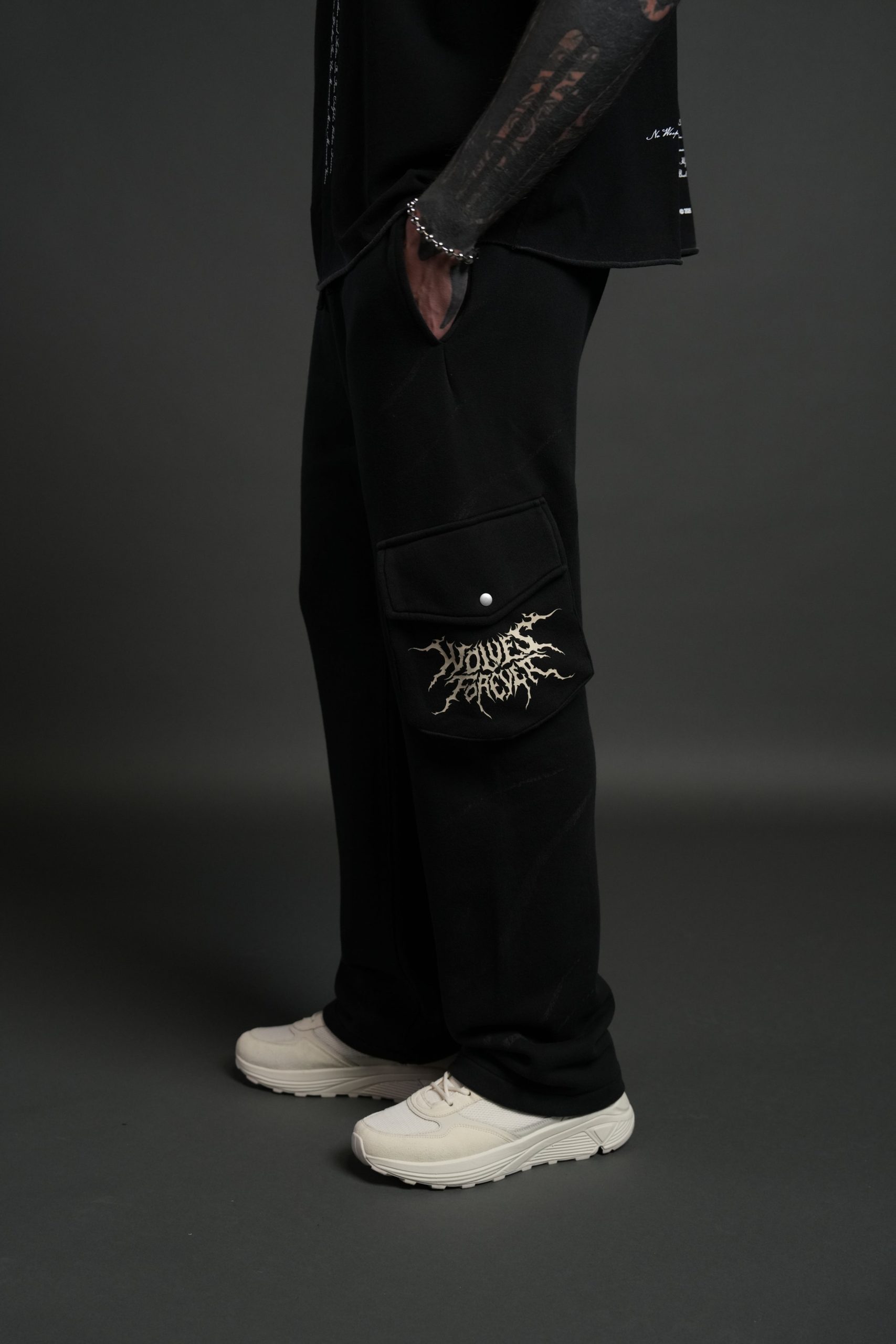 Darc Inferno Bigelow Cargo Sweat Pants in Black - Image 4