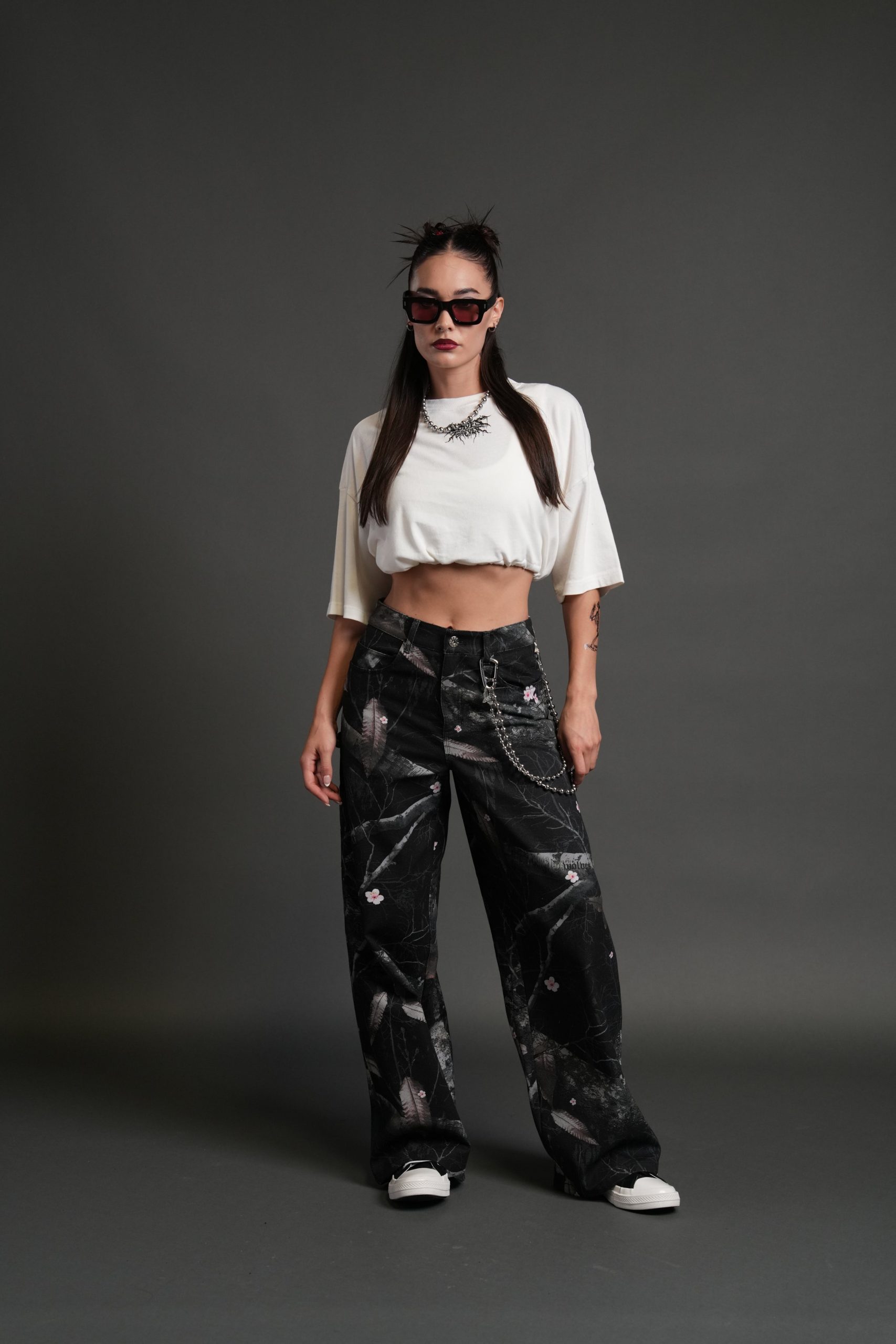 Forged From Iron Bungee Cropped Tee in Cream - Image 5