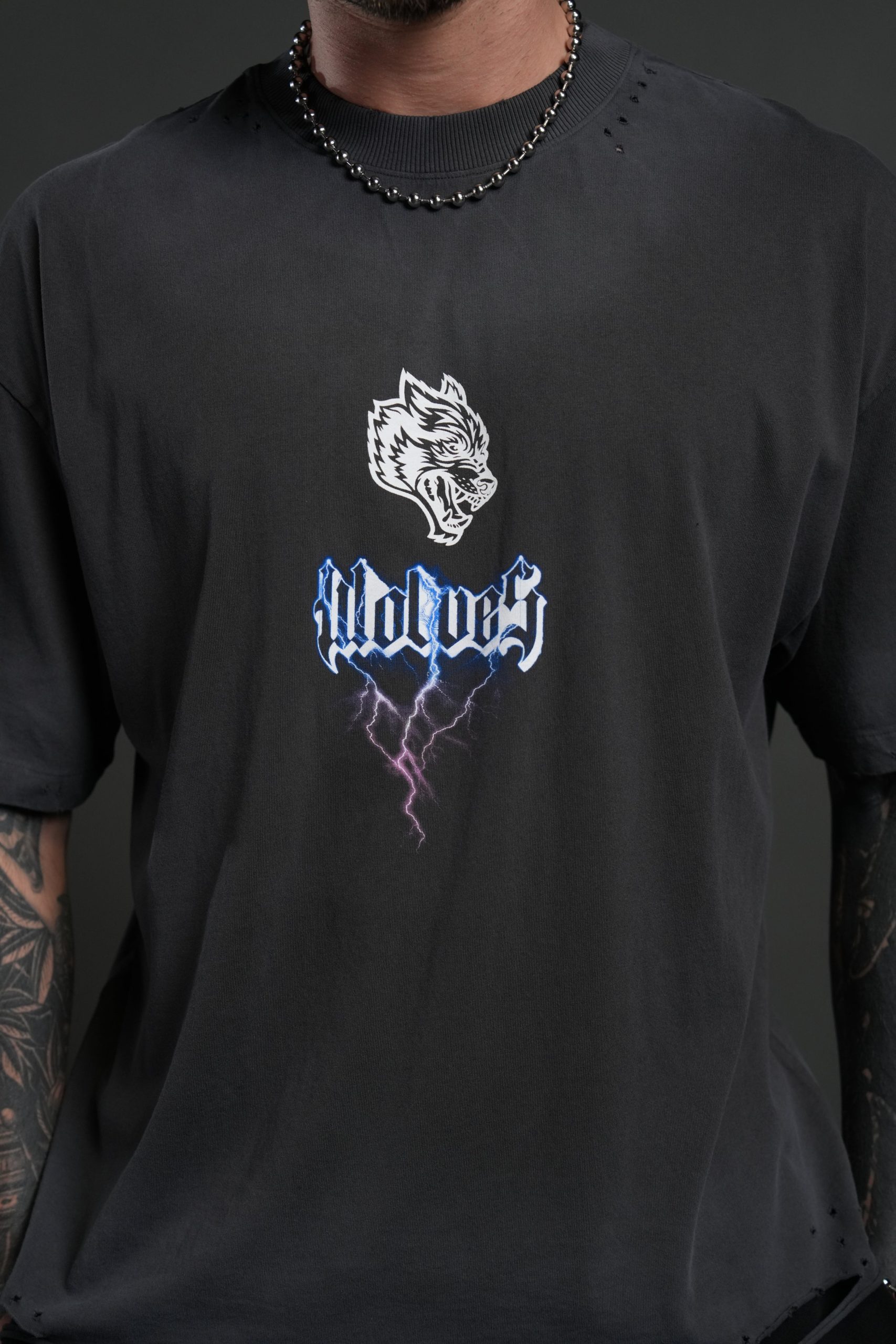 Wolves Lightning Distressed Grunge Tee in Wolf Gray Drift Wash - Image 5