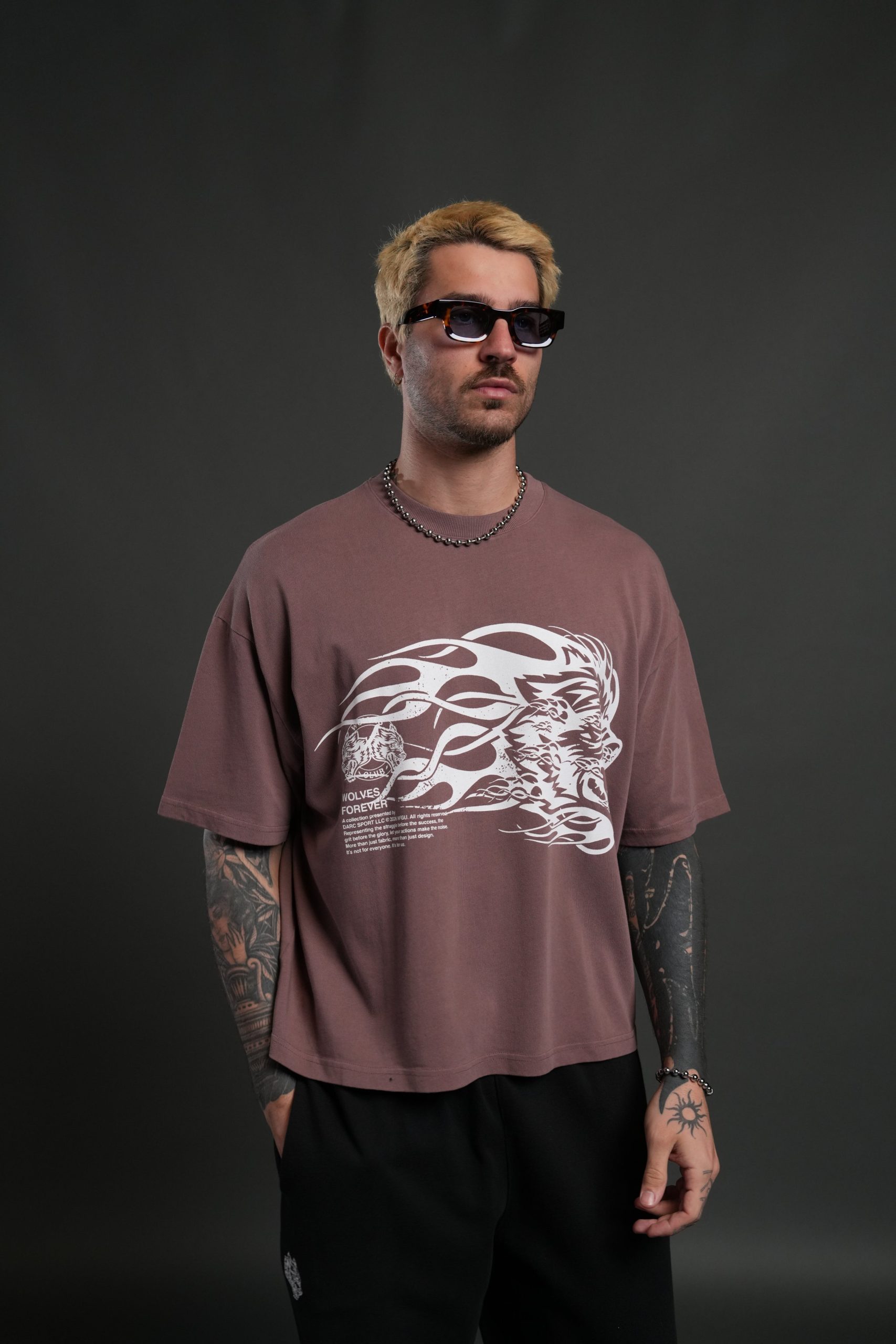 Wolf of the Flame Premium Box Cut Tee in Mauve - Image 4