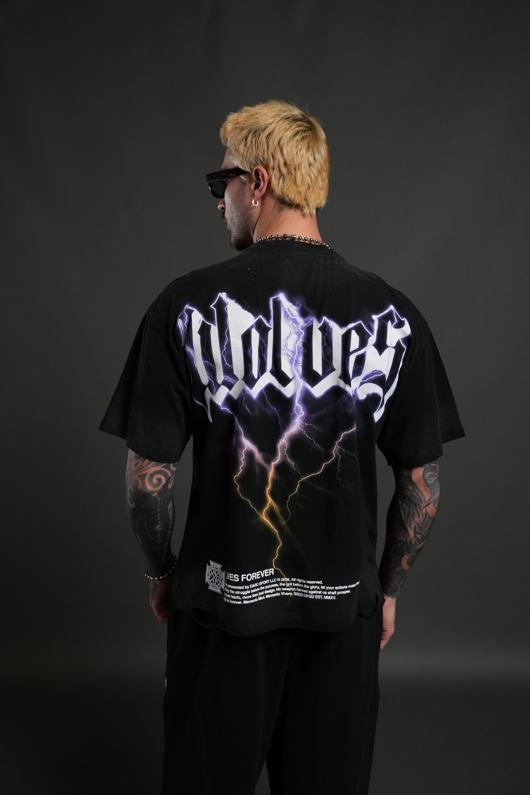 Wolves Lightning Distressed Grunge Tee in Black Drift Wash - Image 4