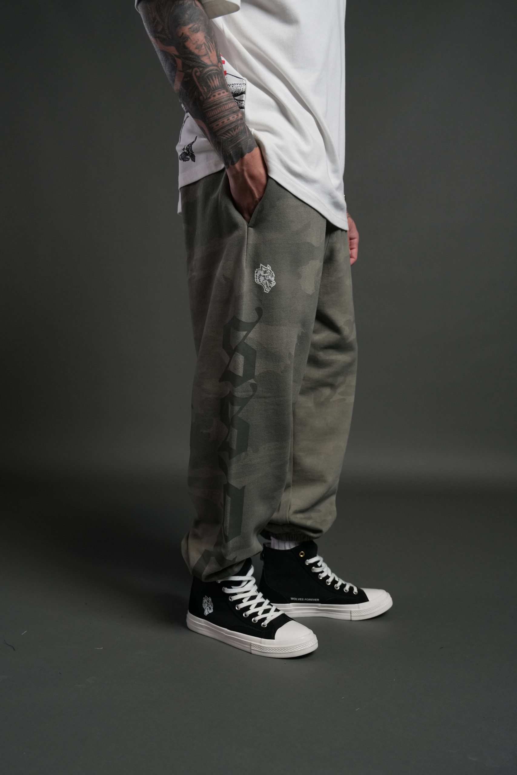 Our Mantra Lounger Sweat Pants in Lush Vintage Woodland Camo - Image 5