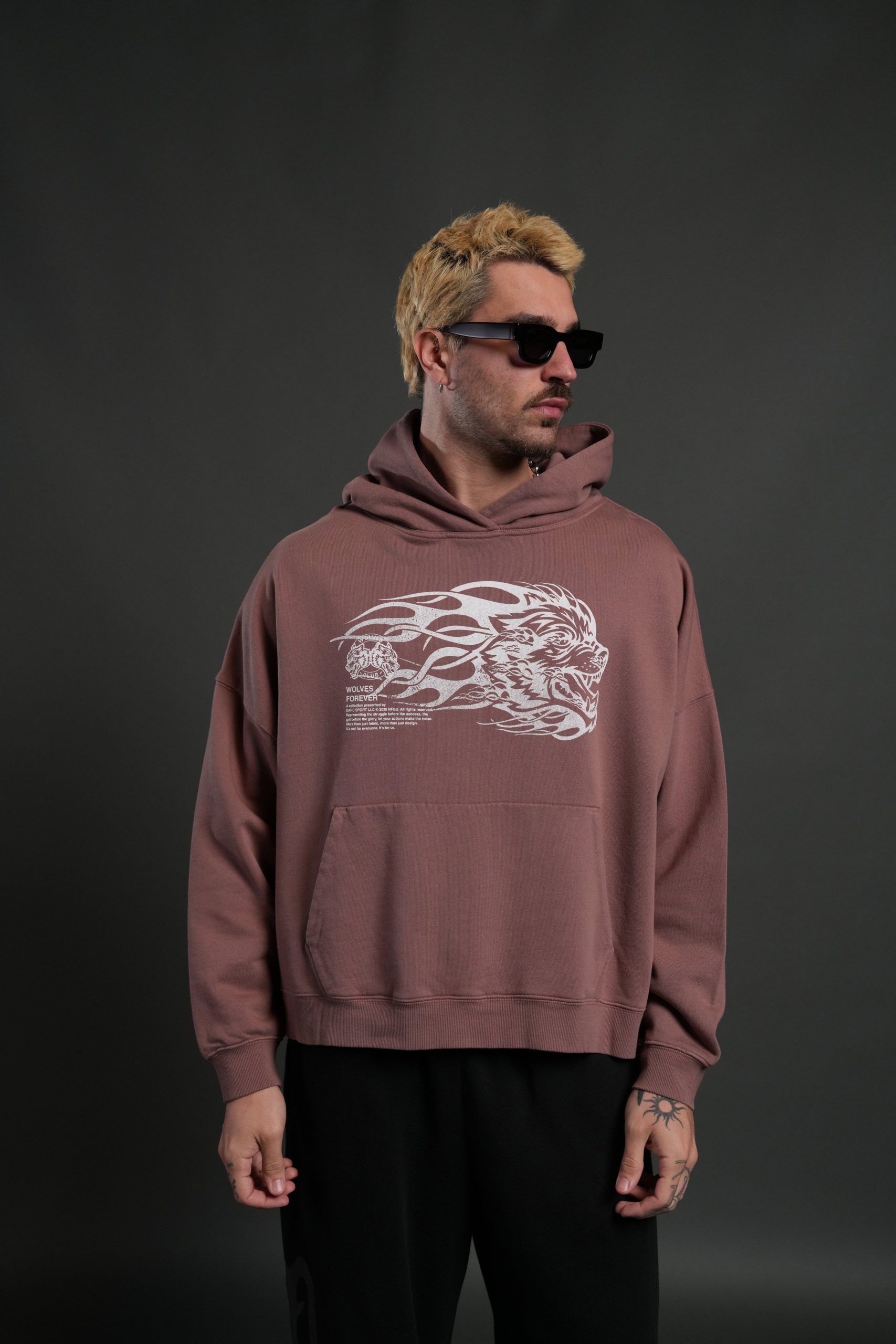 Wolf of the Flame Grunge Gage Box Cut Hoodie in Mauve - Image 4