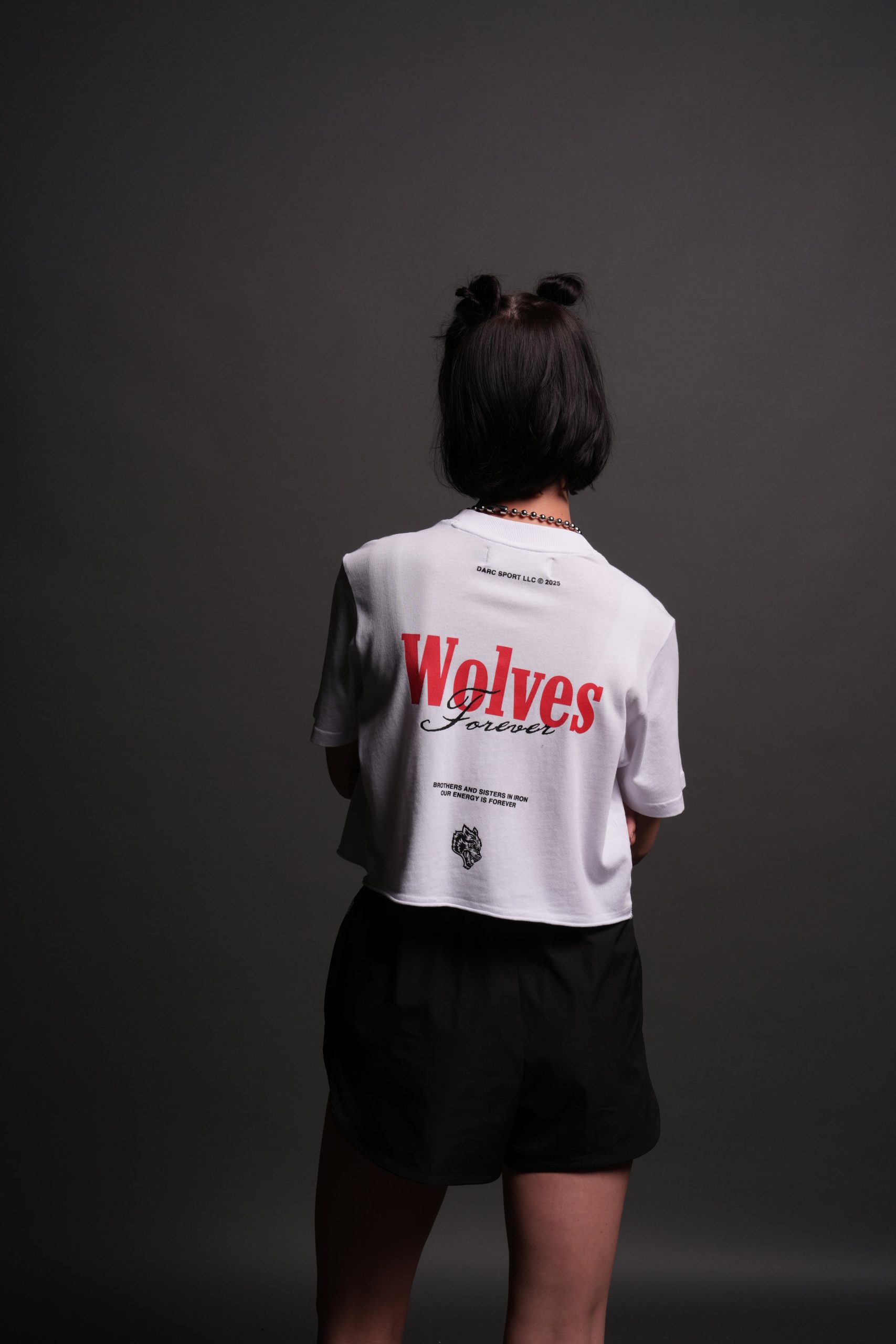 She Wlvs Premium (Cropped) Tee in White