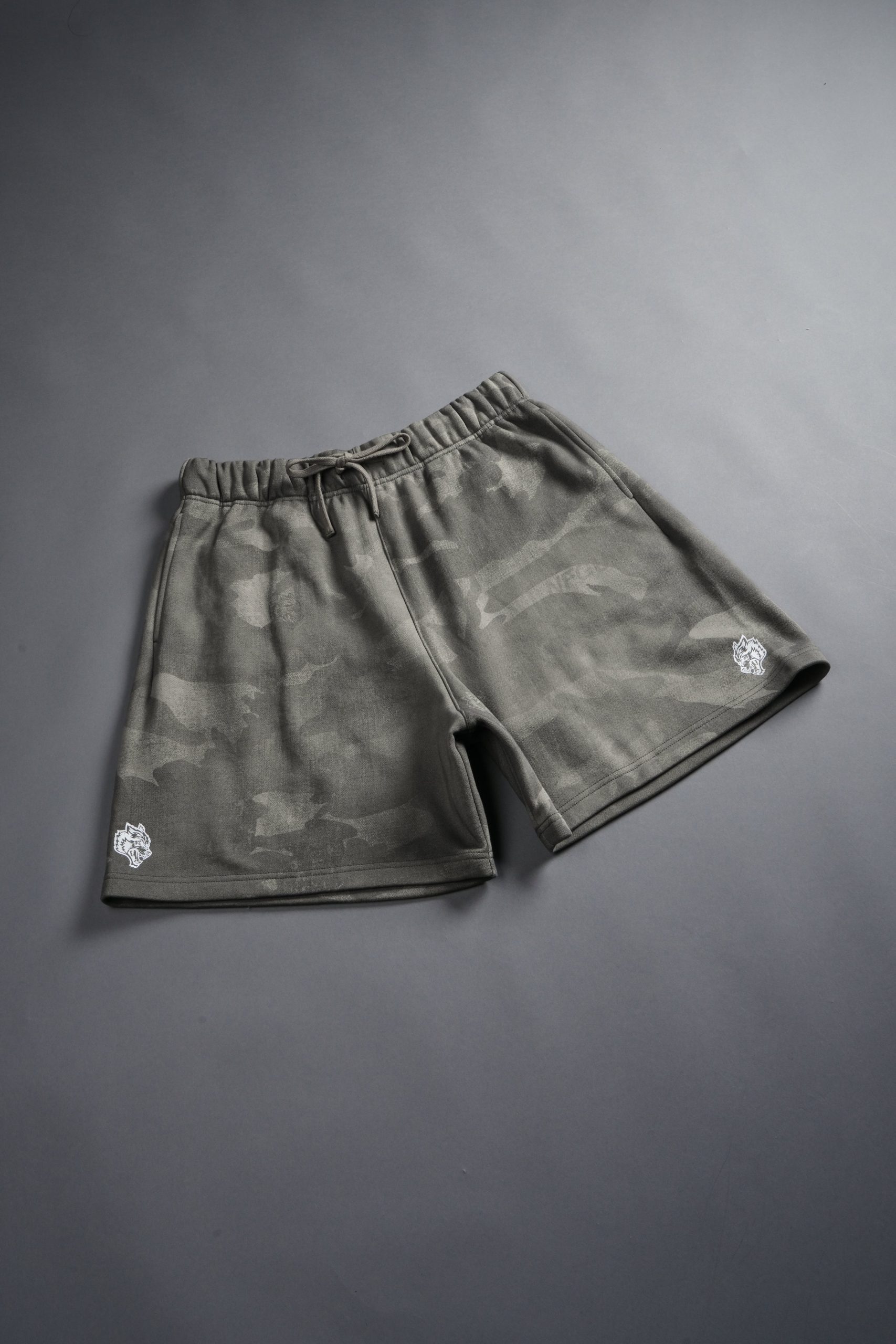 Dual Oversized Post Lounge Sweat Shorts in Lush Vintage Woodland Camo - Image 4