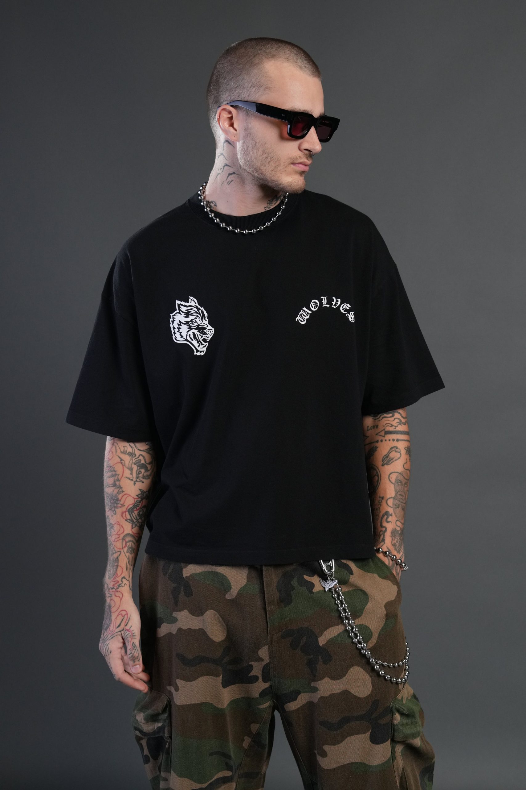 Wolf Chopper FRVR Grunge Box Cut Tee in Black - Image 4