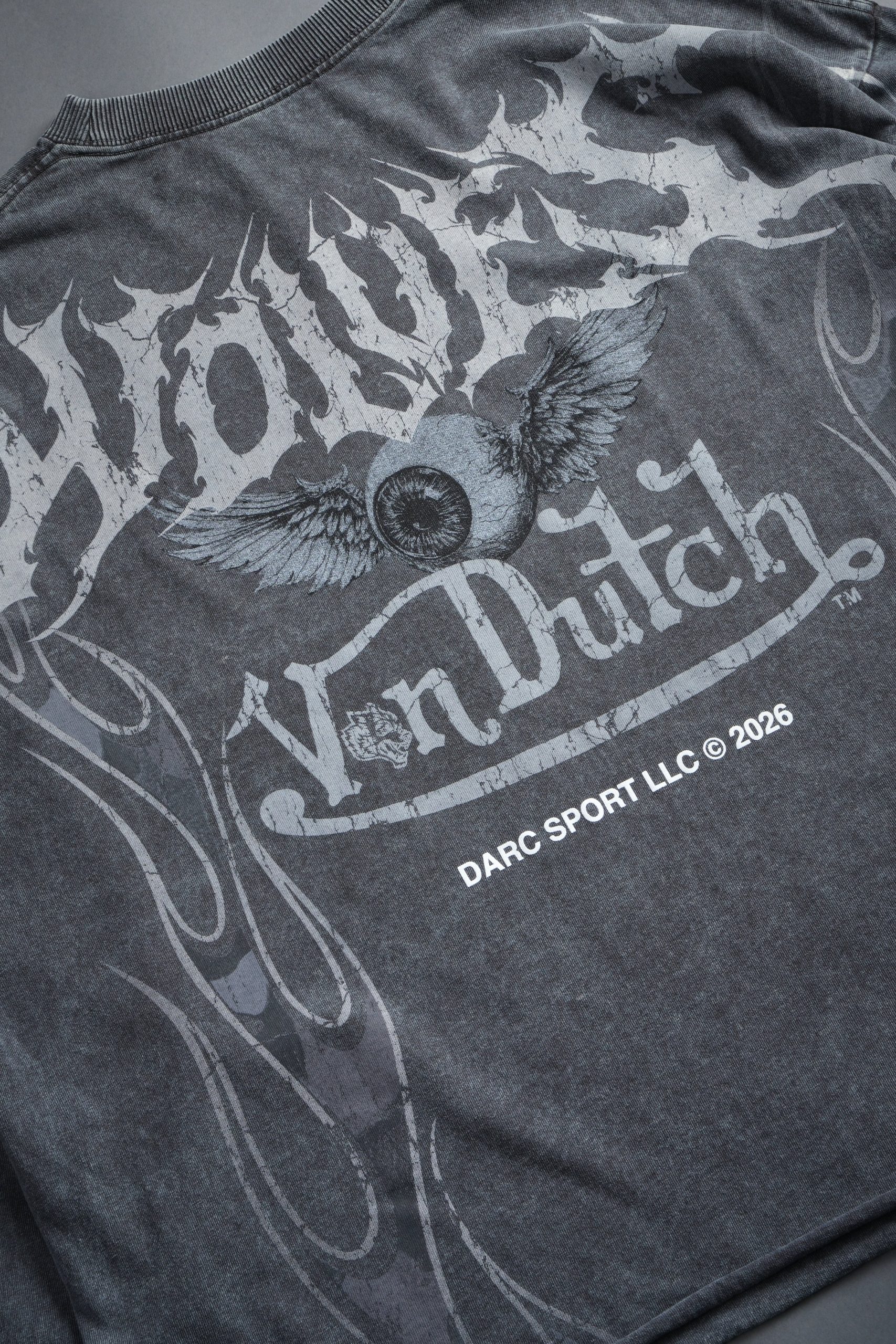 Take-Off Grunge Mid-Length Raw Hem LS Tee in Wolf Gray - Image 12