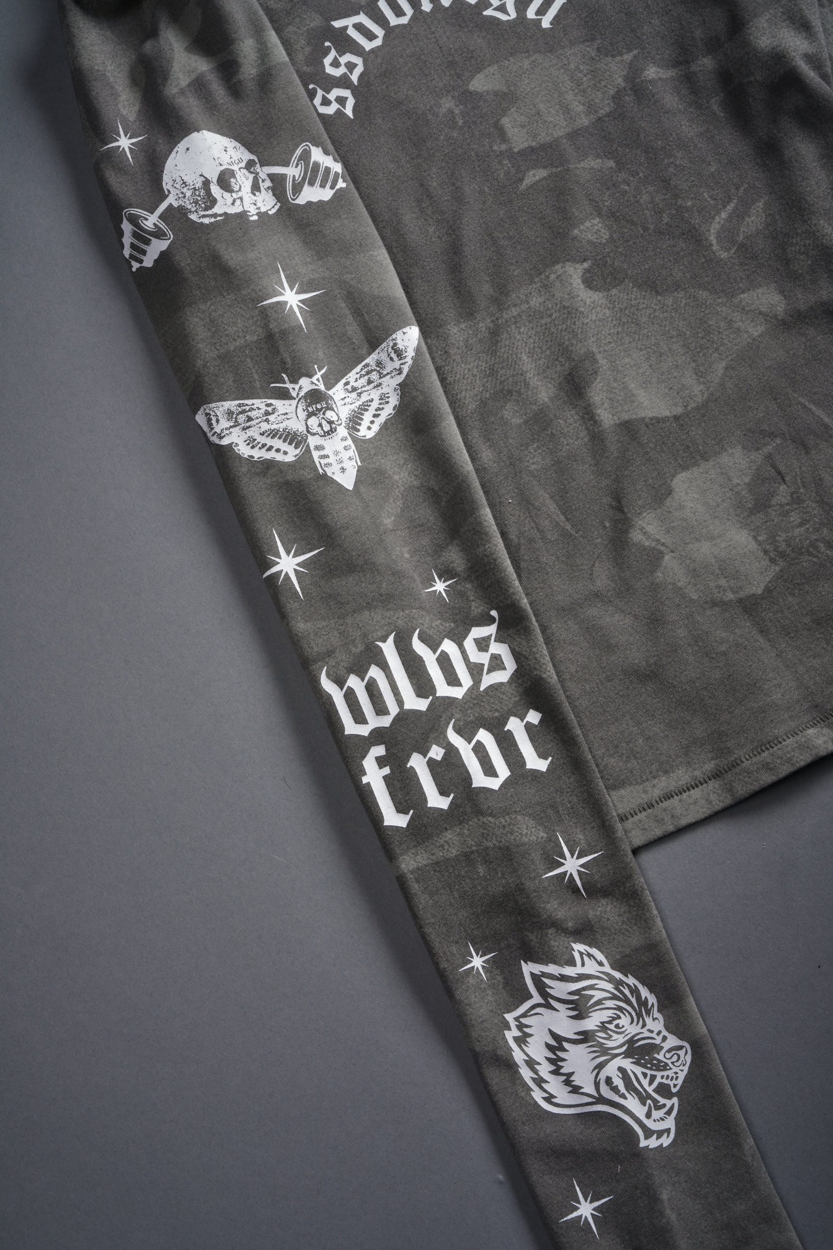 FRVR in the Stars Eden L/S Tee in Lush Vintage Woodland Camo - Image 6