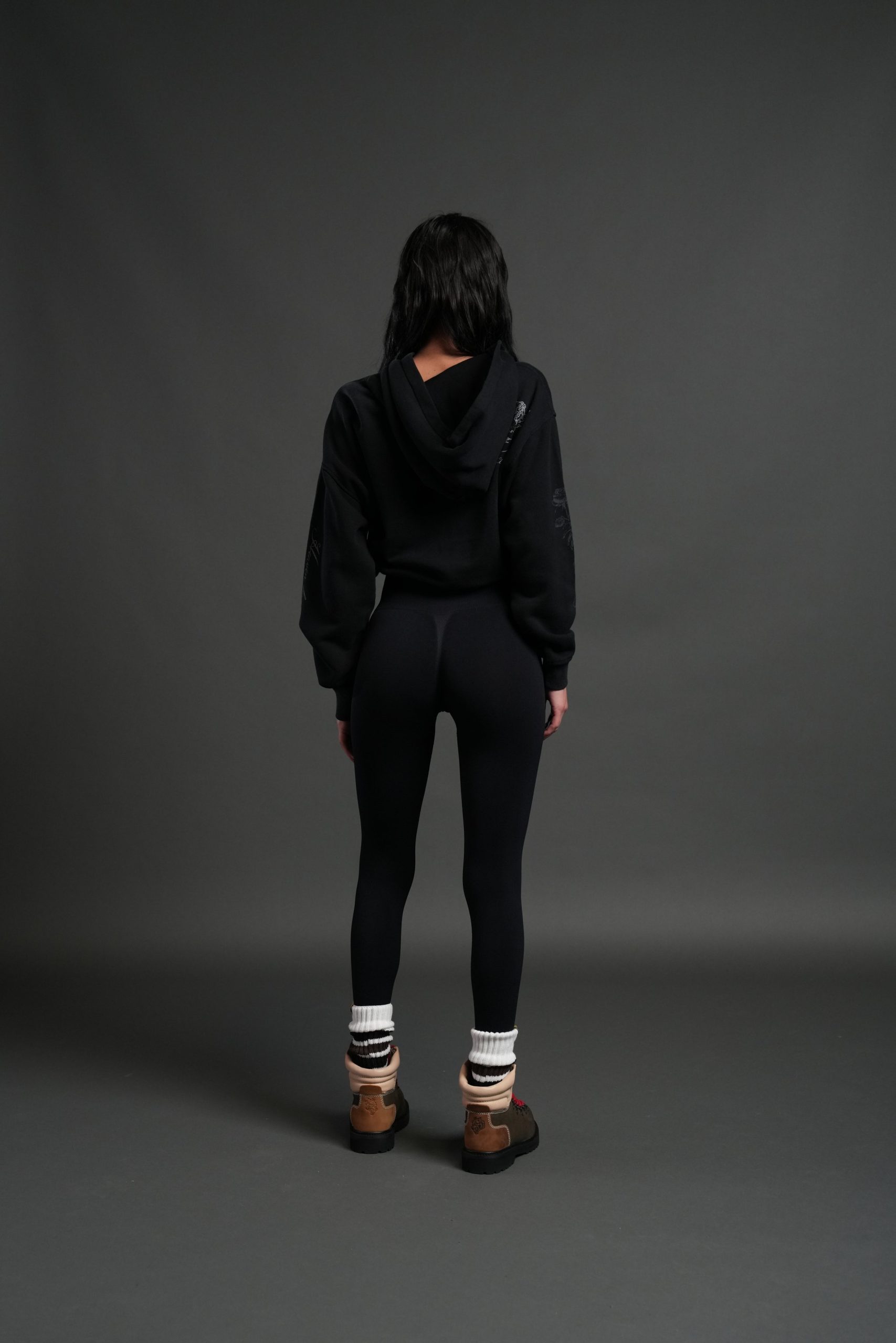 Fallen Cherub Dempsey Cropped Hoodie in Black Drift Wash - Image 4