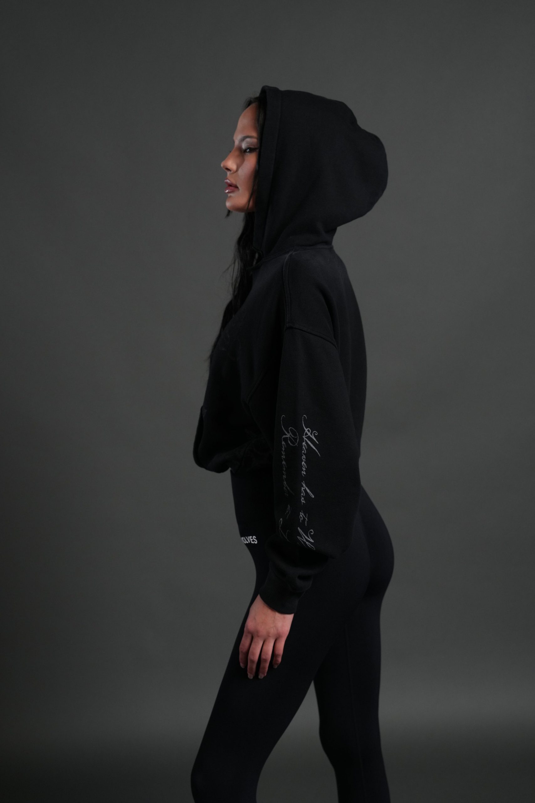 Fallen Cherub Dempsey Cropped Hoodie in Black Drift Wash - Image 9