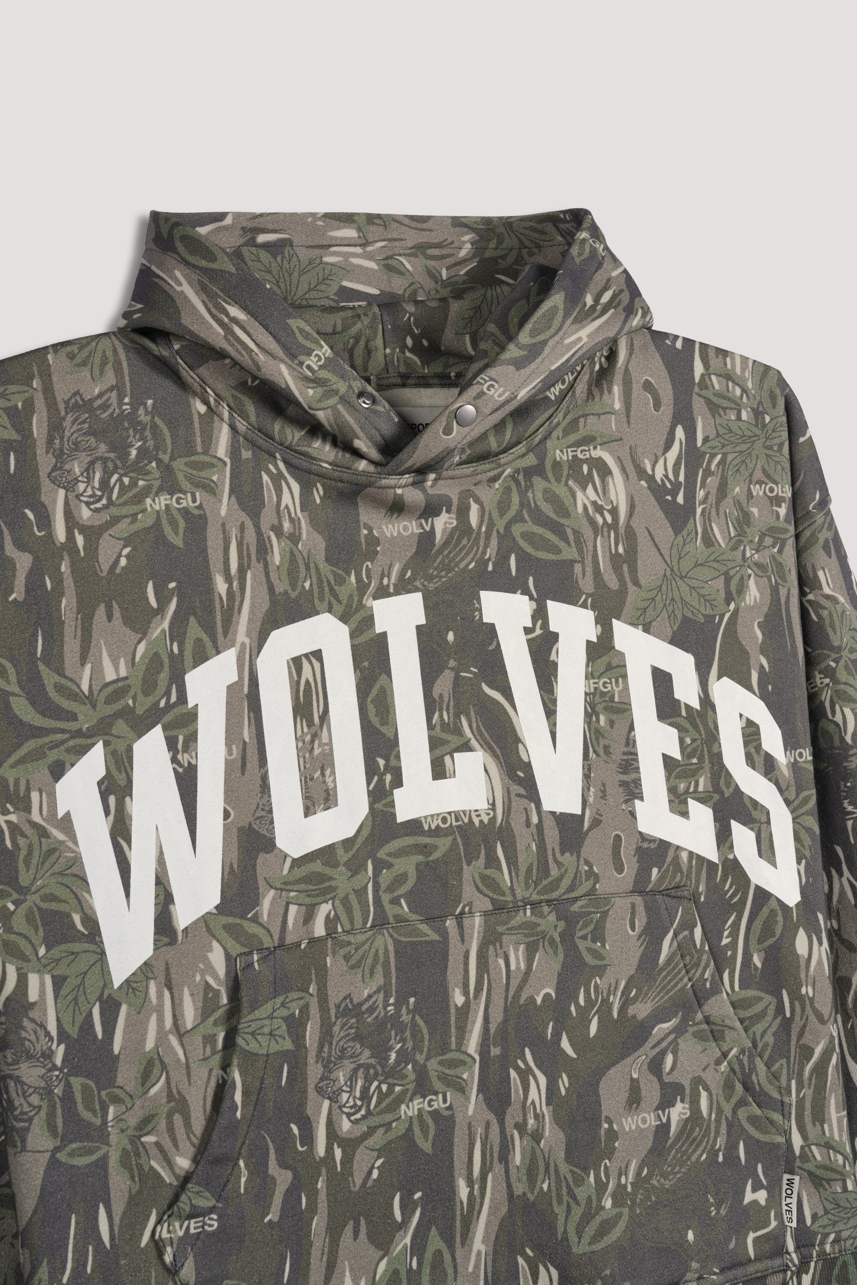 Only Loyalty Box Cut Pierce Hoodie in Norse Camo - Image 12