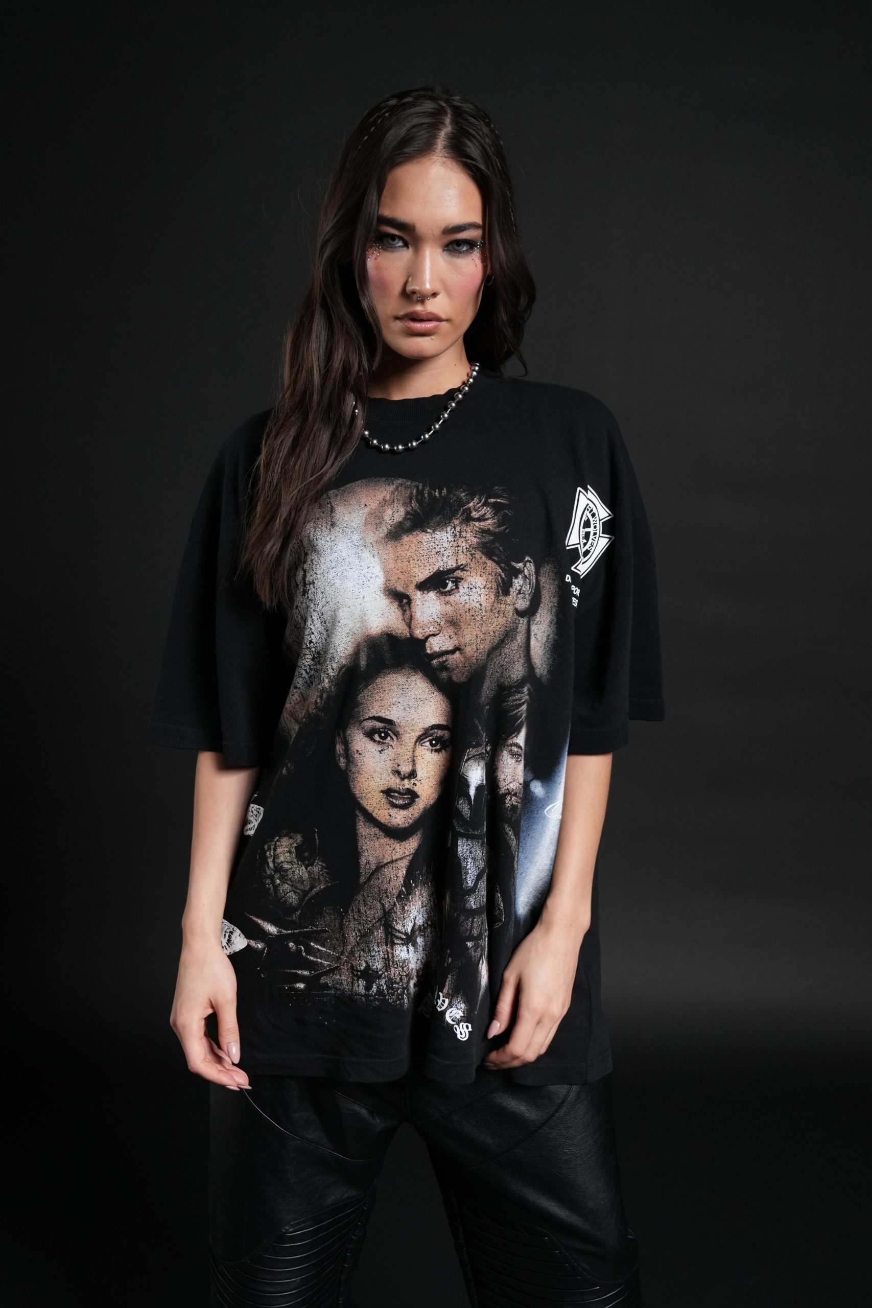 Attack Of The Clones Side-By-Side Series Premium Tee in Black - Image 9