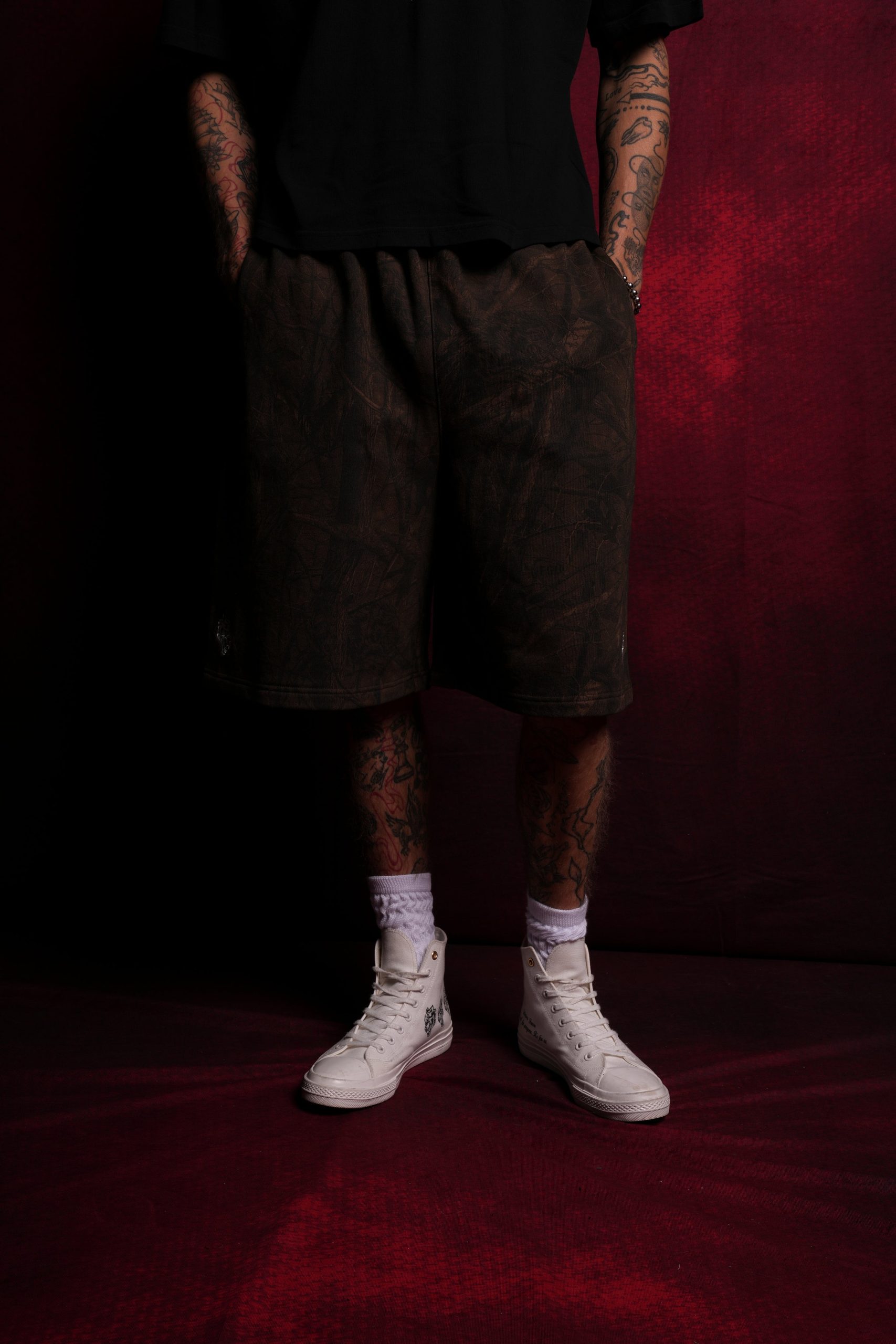 Dual Oversized Osiris Sweat Shorts in Brown Driftwood Forest Camo - Image 2