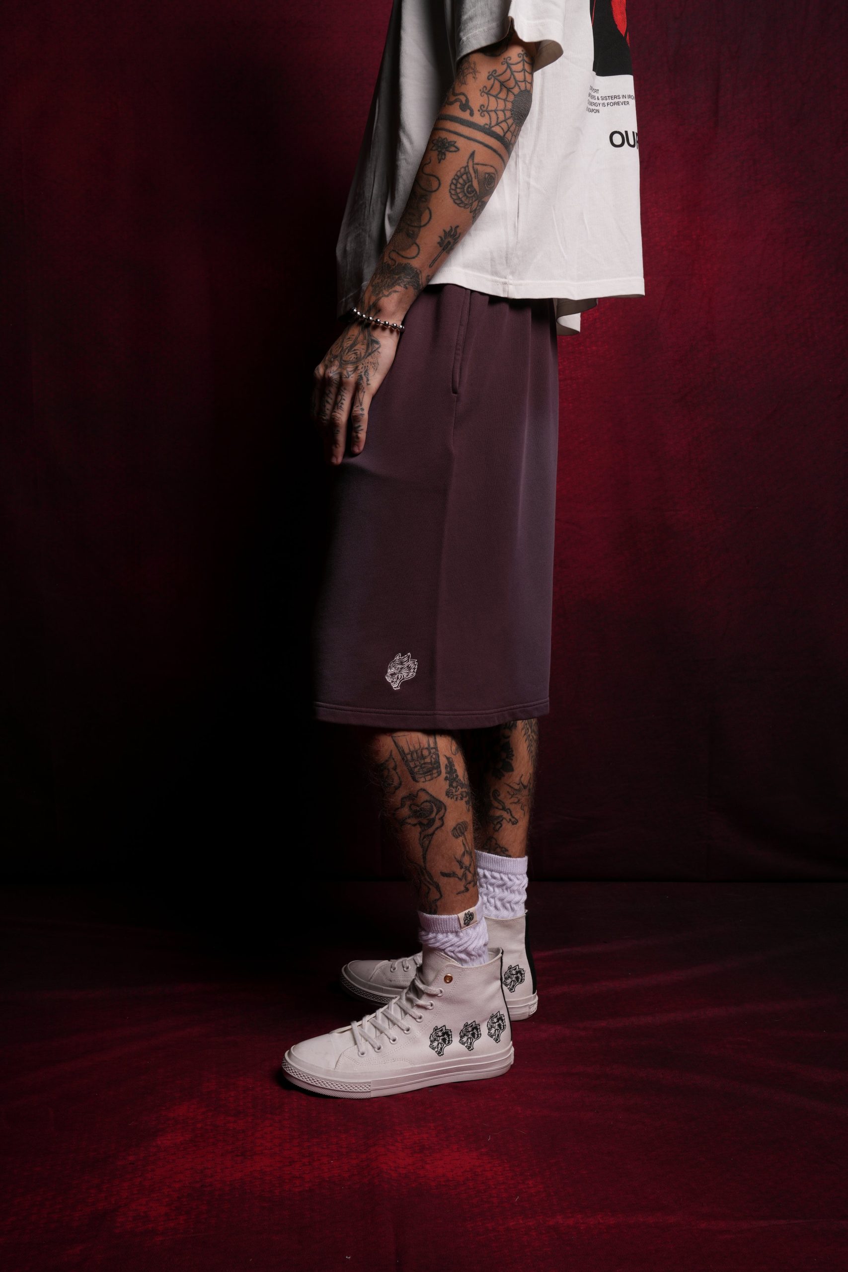 Dual Oversized Osiris Sweat Shorts in Darc Purple Sun Fade - Image 4