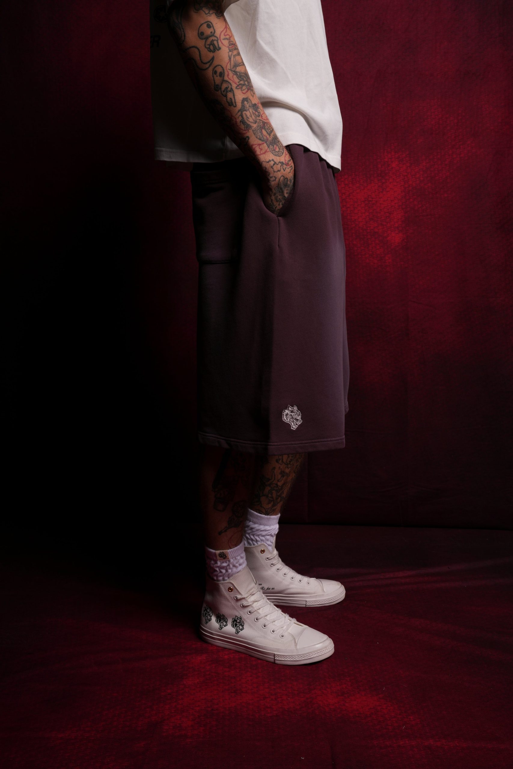 Dual Oversized Osiris Sweat Shorts in Darc Purple Sun Fade - Image 5