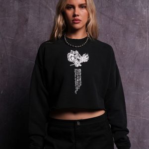 Eternal Fire London (Cropped) Crewneck in Black