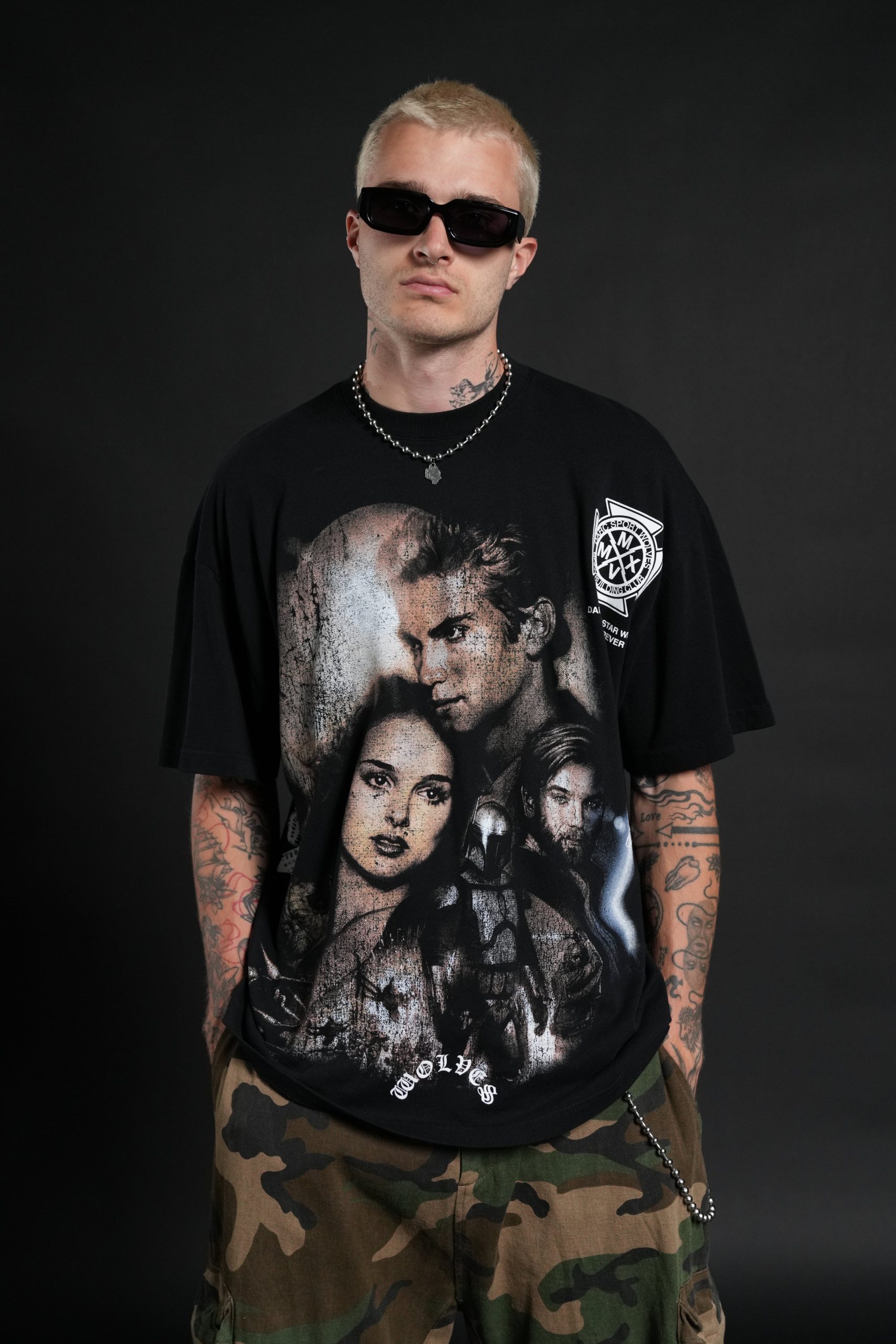 Attack Of The Clones Side-By-Side Series Premium Tee in Black - Image 4