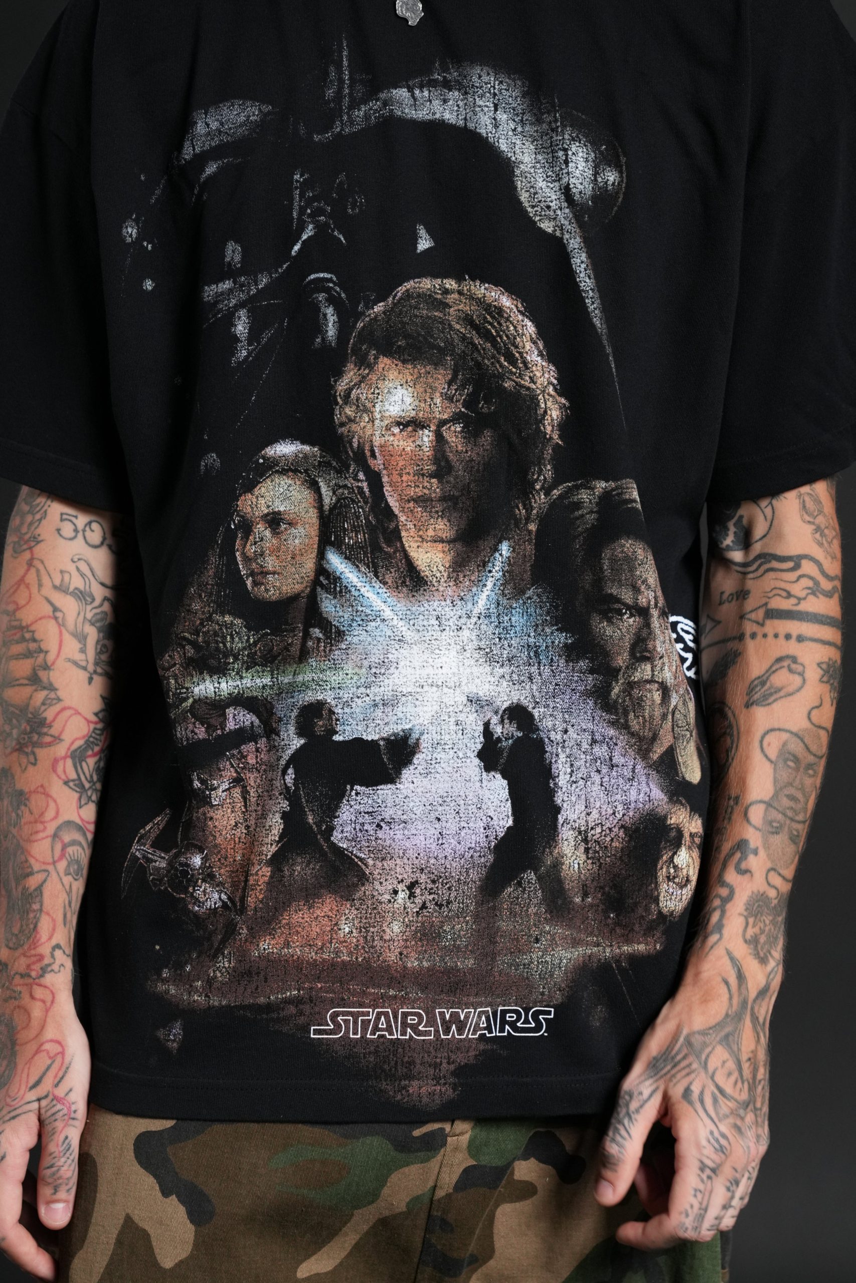 Revenge Of The Sith Side-By-Side Series Premium Tee in Black - Image 7