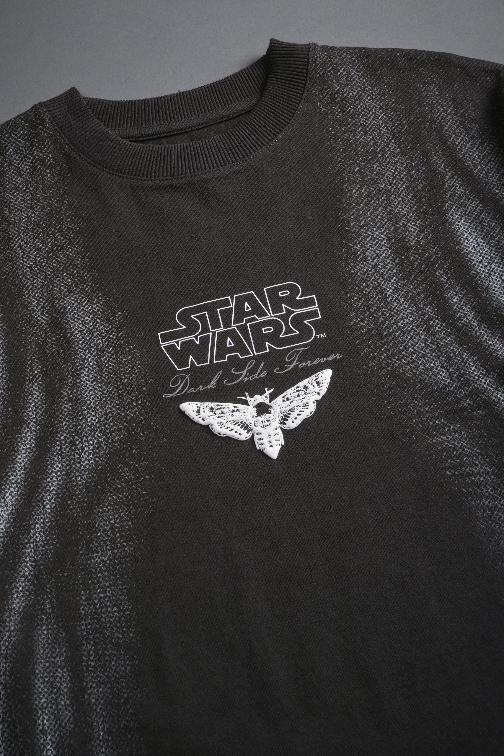 Dark Flame Grunge Mid Length Raw Hem Tee in Wolf Gray - Image 3