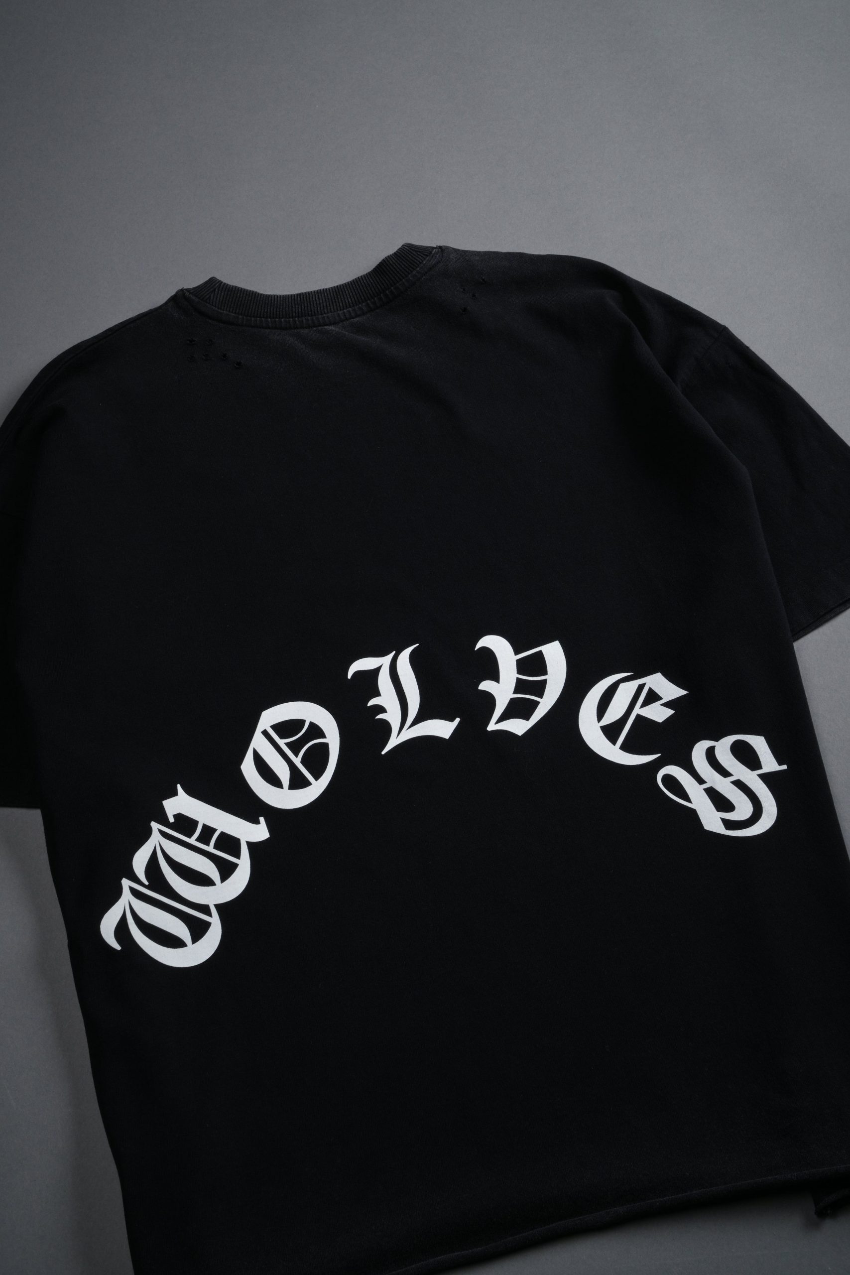 Dark Order Distressed Grunge Mid Length Raw Hem Tee V2 in Black - Image 4