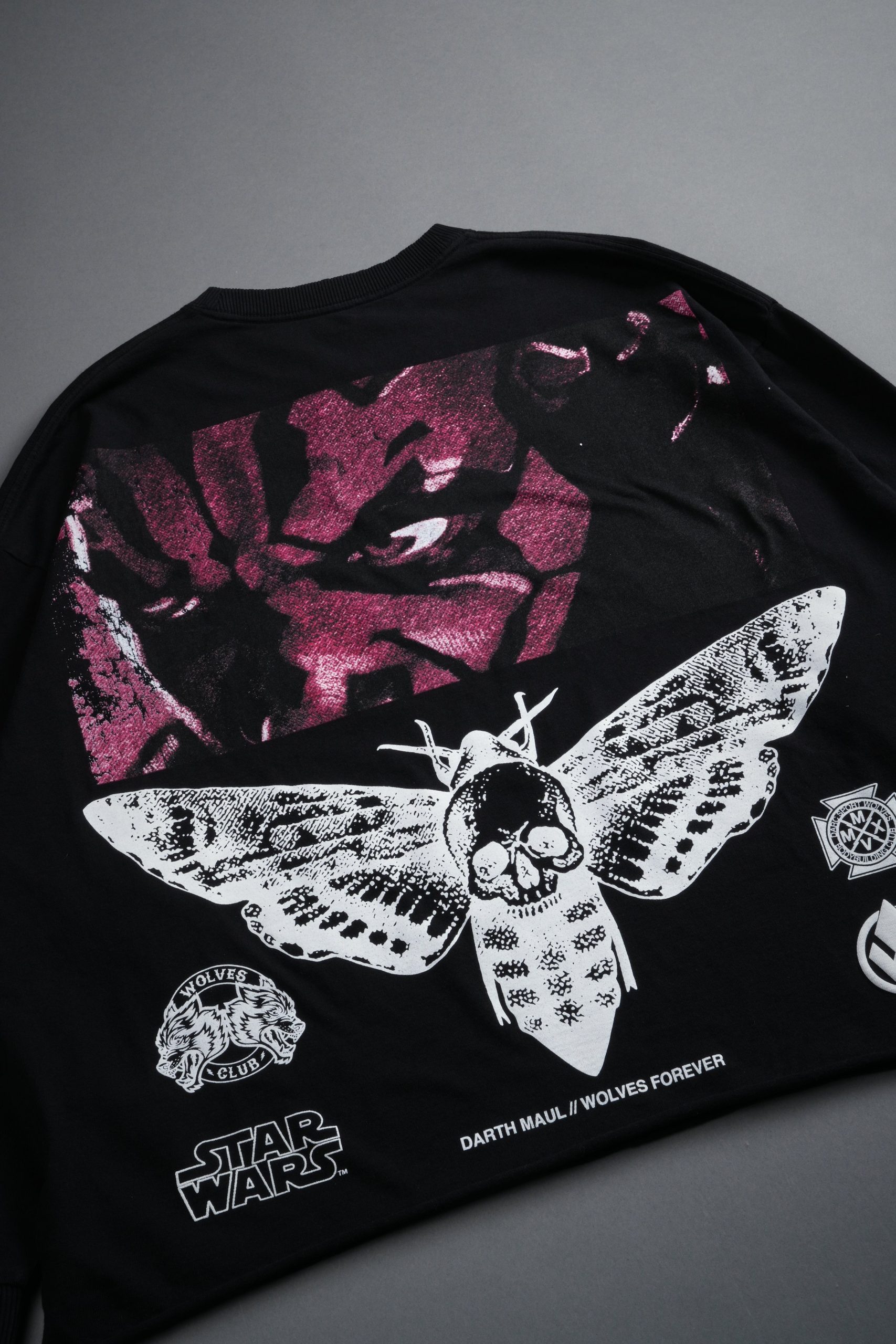 The Shadow Grunge Mid Length Raw Hem Ls Tee in Black - Image 3