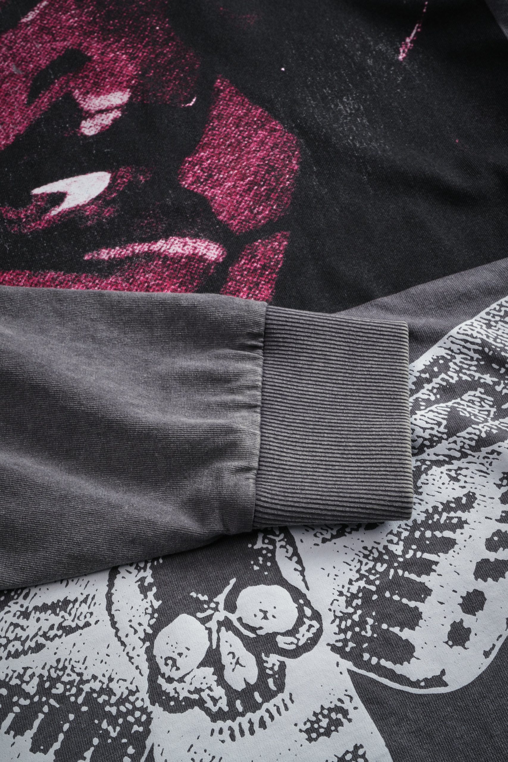 The Shadow Grunge Mid Length Raw Hem Ls Tee in Slate Gray - Image 3