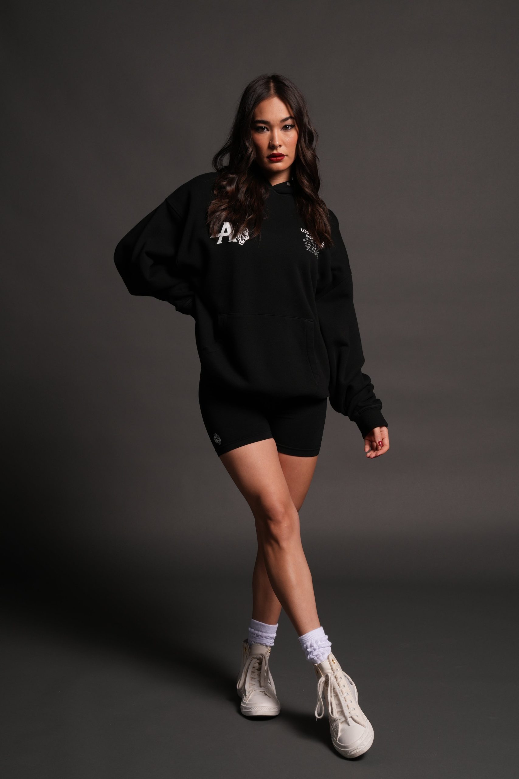 La Wolves V2 Pierce Hoodie in Black - Image 11